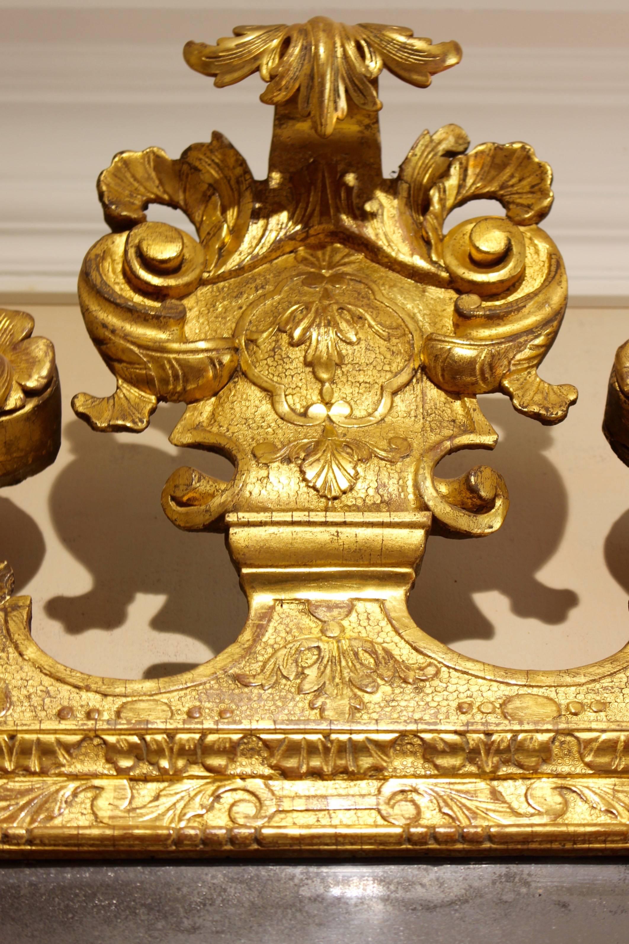 George II gilt-wood and cut gesso 'looking glass' mirror, c. 1730-50 In Good Condition In Petworth, West Sussex