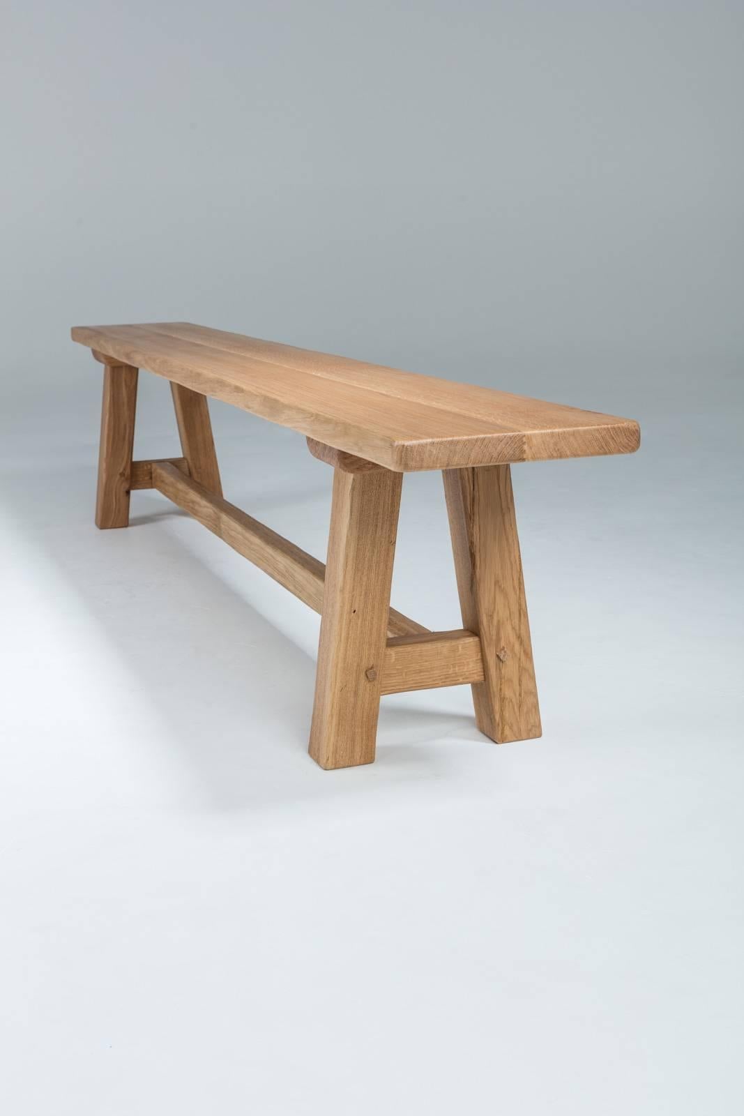 Französischer Eichenholz- Trestle-Tisch nach Maß (21. Jahrhundert und zeitgenössisch) im Angebot