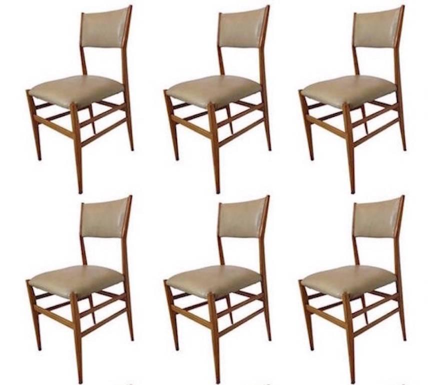 Six chairs 'Leggera' model, designed by Gio Ponti, manufactured during 1970s.
Structure in ashwood and original upholstery in faux leather.
Excellent conditions.