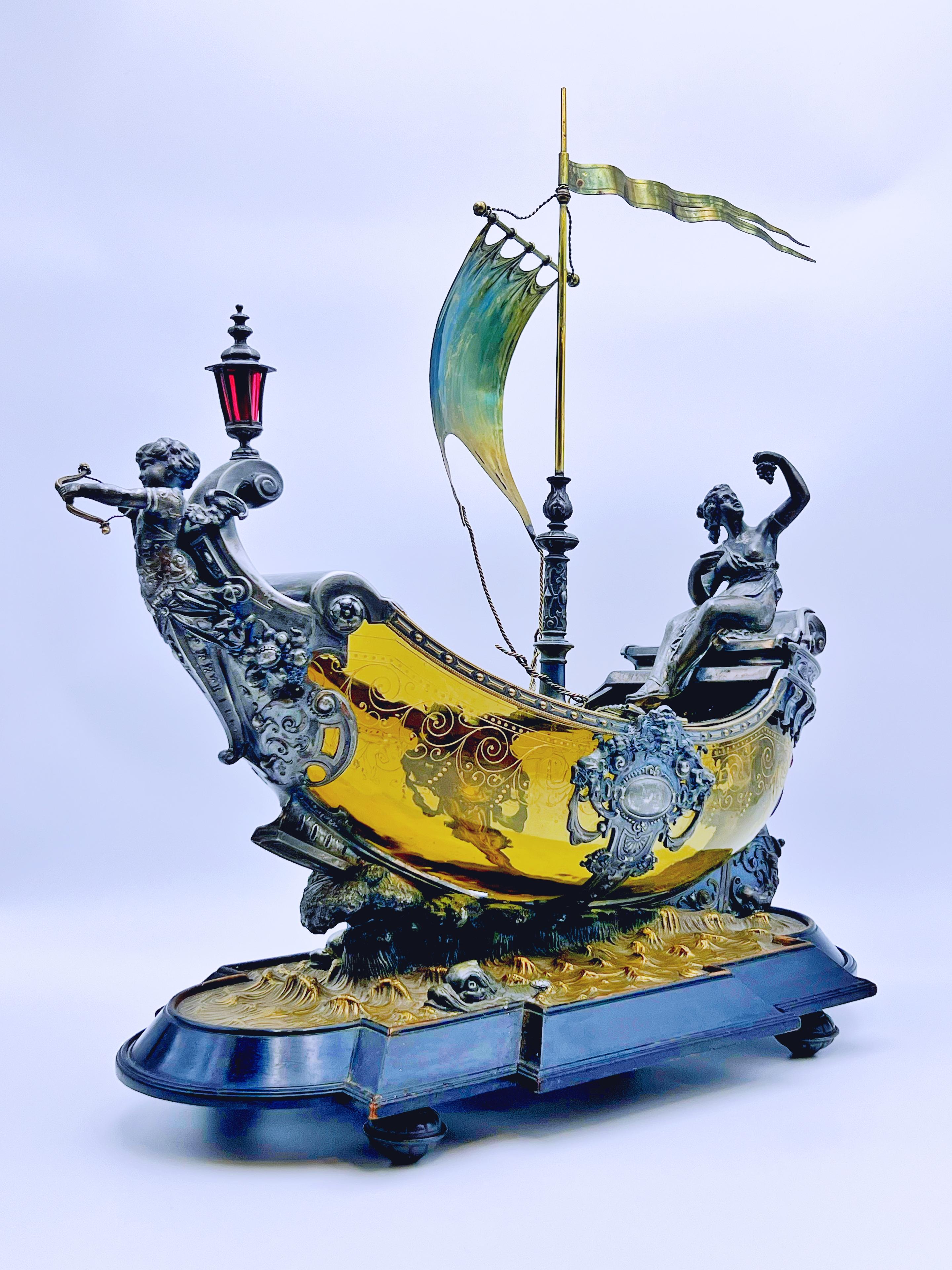 Rinascimento c.1880 ANTIQUE NEO-RENAISSANCE IMPRESSIVE FIGURAL NEF, AUSTRIA in vendita