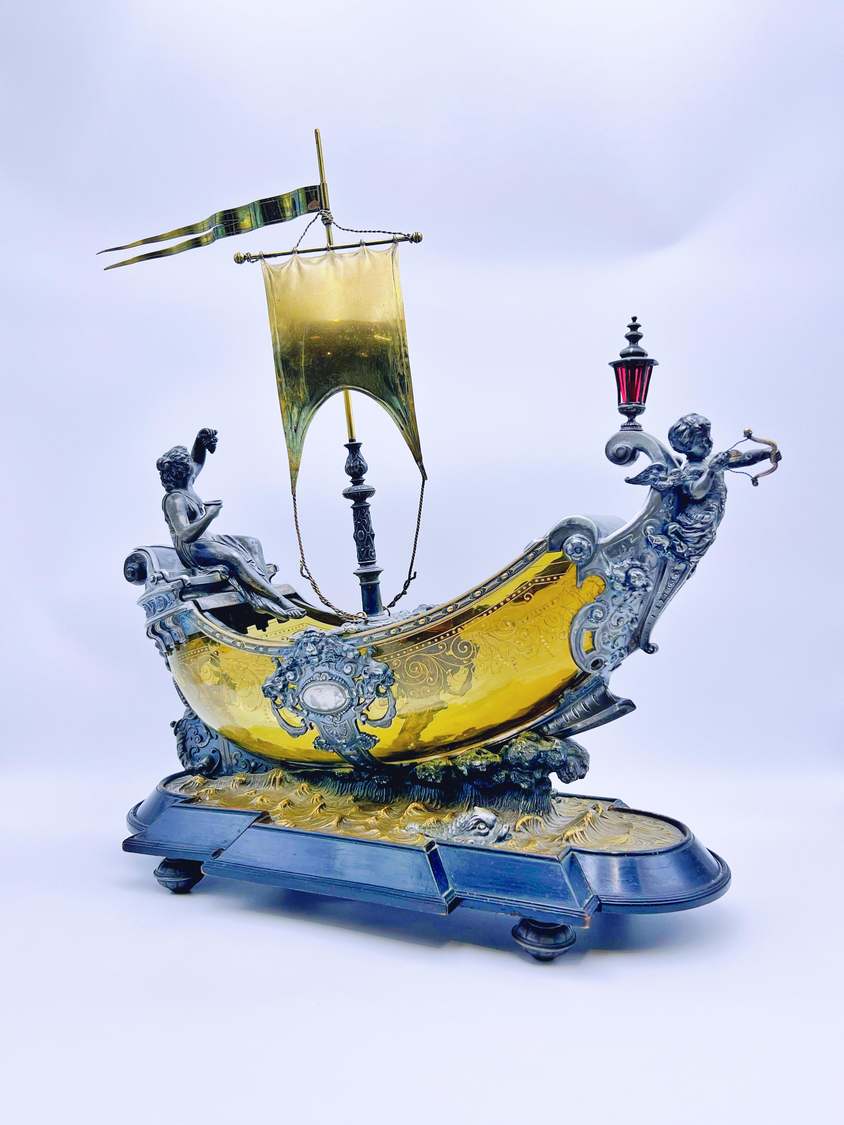 c.1880 ANTIQUE NEO-RENAISSANCE IMPRESSIVE FIGURAL NEF, AUSTRIA In condizioni buone in vendita a Skien, NO