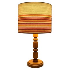 Diseño sueco de los años 70, lámpara de mesa de pino natural, estilo Uno Kristiansson