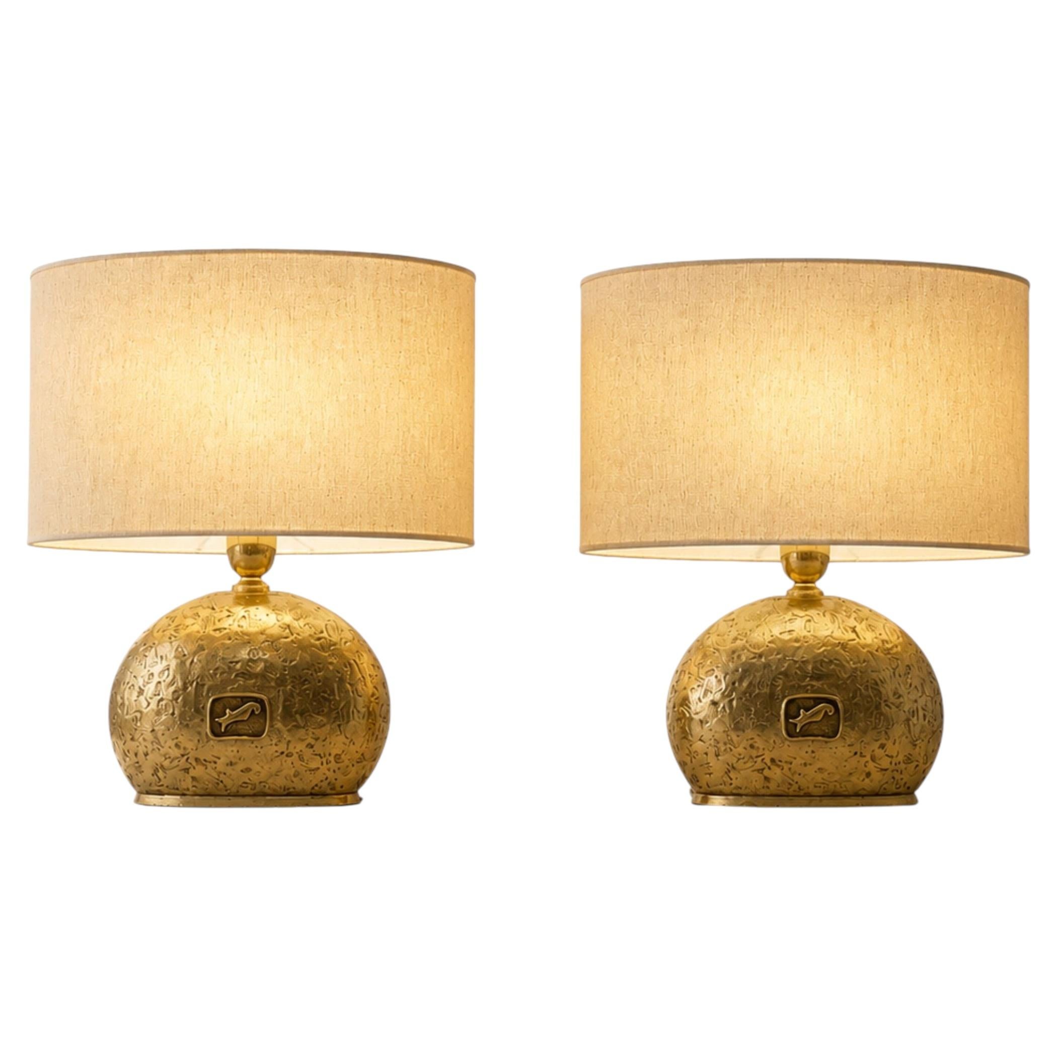 Pair of 1970s Italian Cast Brass Table Lamps with Oval Shades For Sale