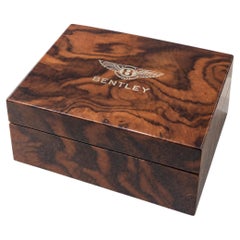 Coffret décoratif de luxe en bois Bentley « 21st Century » avec le logo « B » ailé