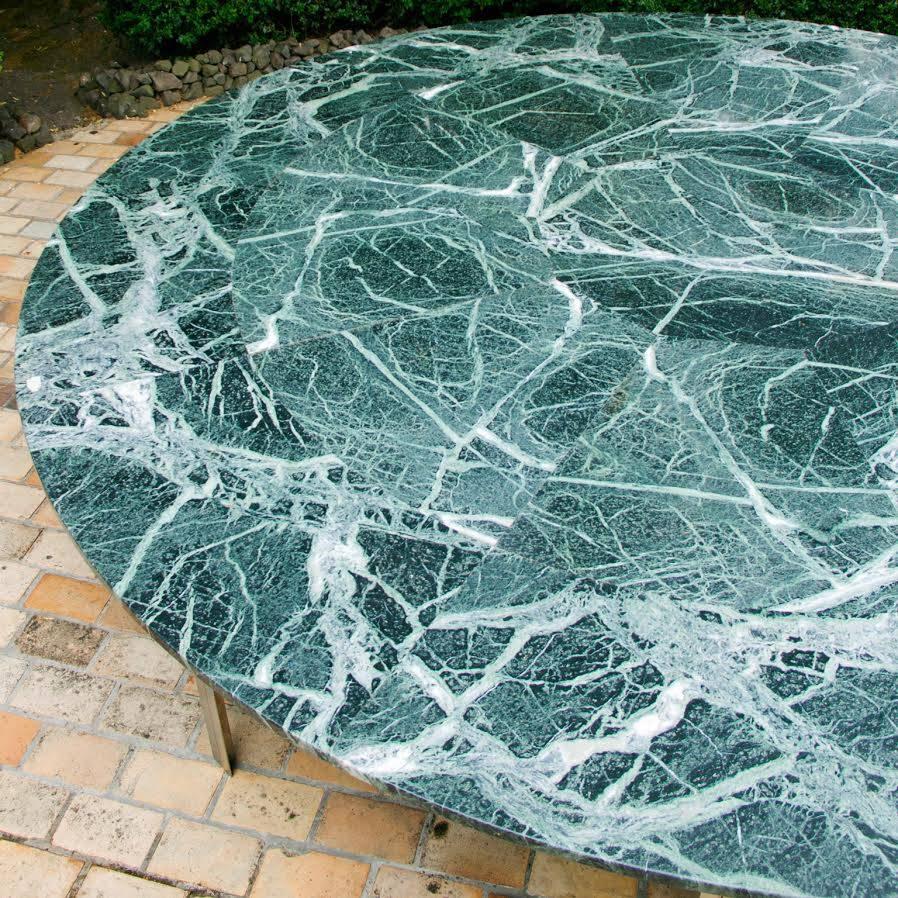  Large Marble Table, Second Half of the 20th Century (5 meters in diameter) In Excellent Condition In Esbeek, NL