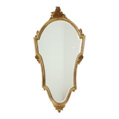Klassischer goldfarbener Deknudt-Spiegel mit Wappen, abgeschrägt, im Stil Ludwigs XVI., 94 cm