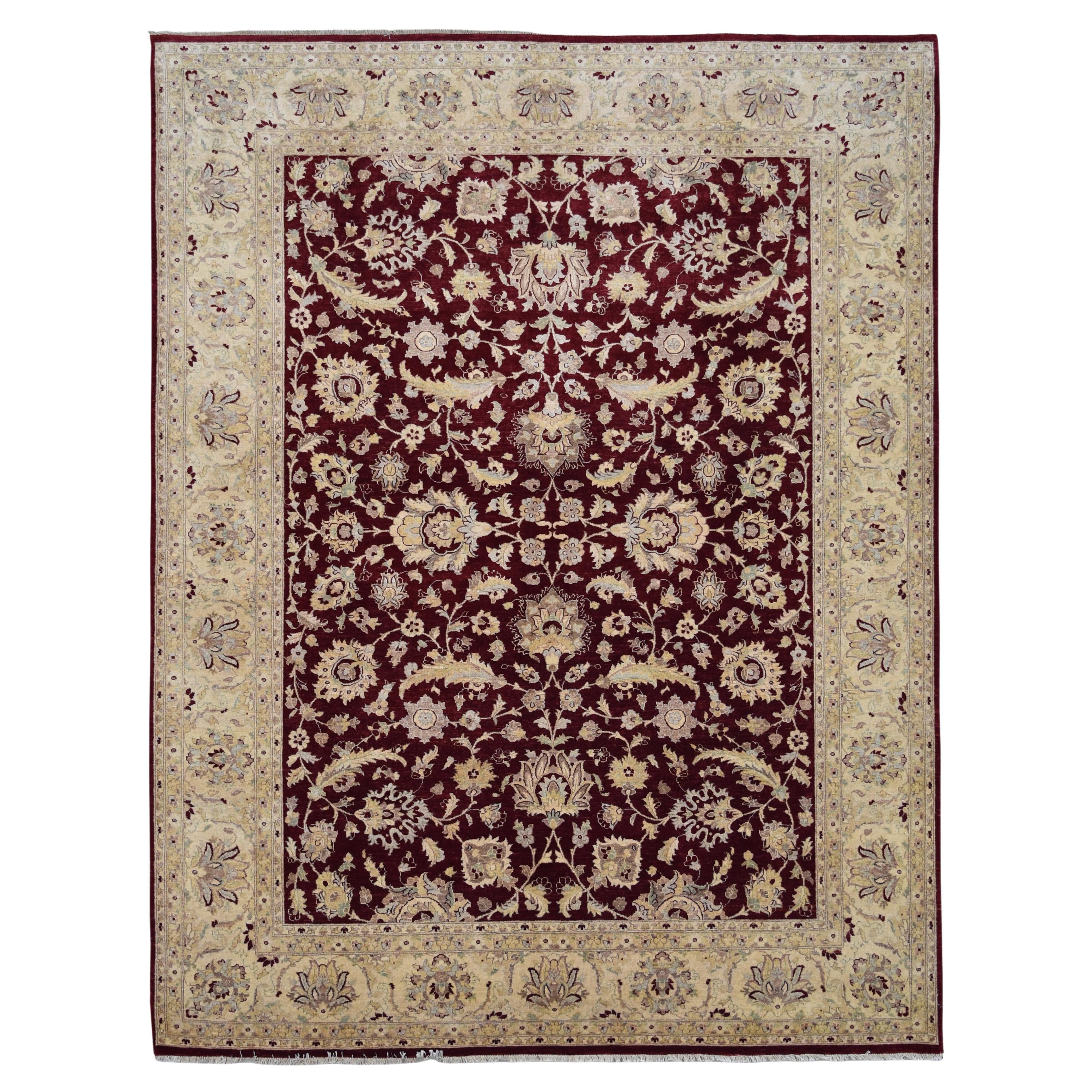 Neo-Classical Deep Burgundy and Cream Wollteppich 9'x11'8''