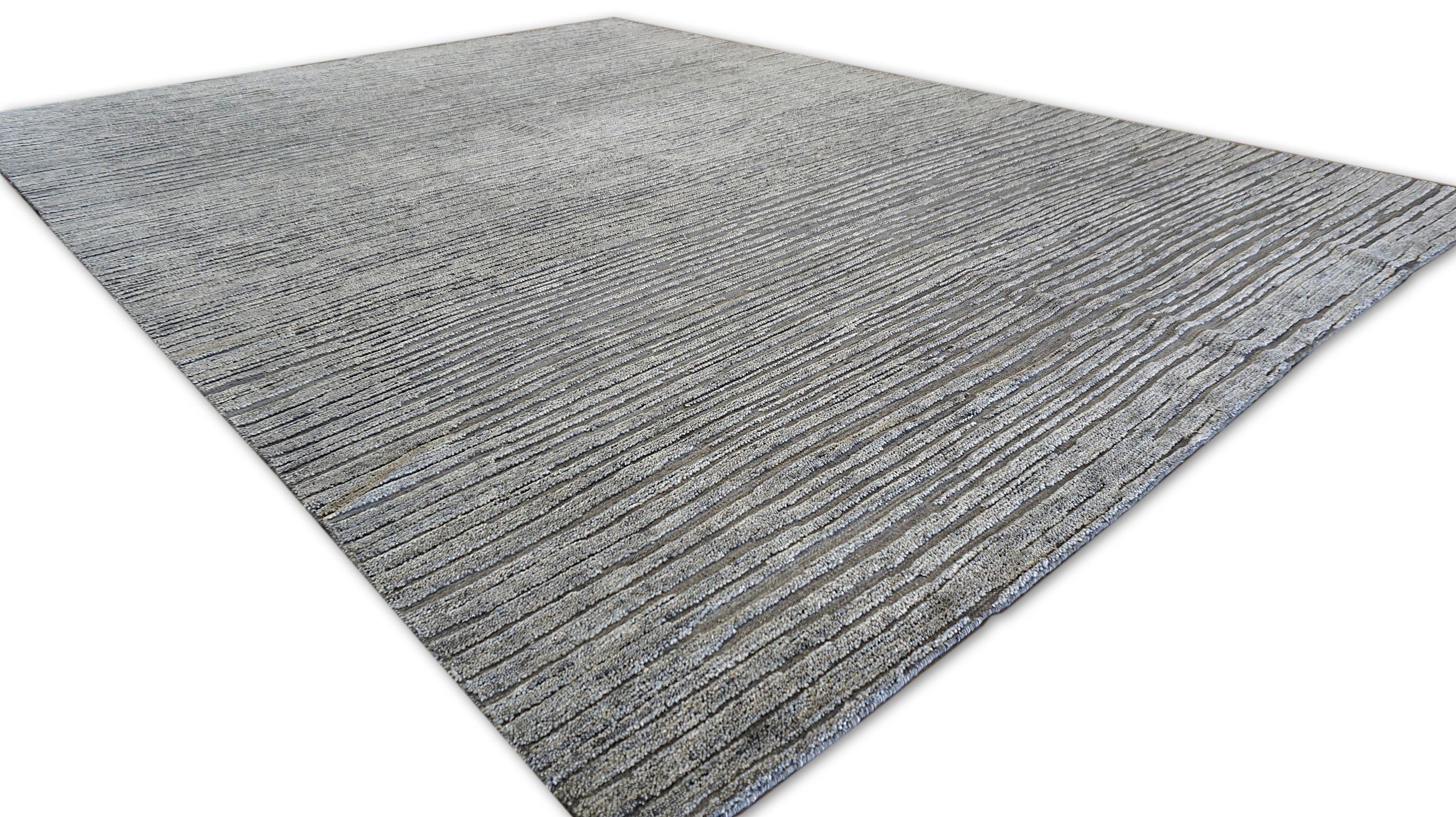 Moderner grauer texturierter Wollteppich 10'2''x13'11'' (21. Jahrhundert und zeitgenössisch) im Angebot