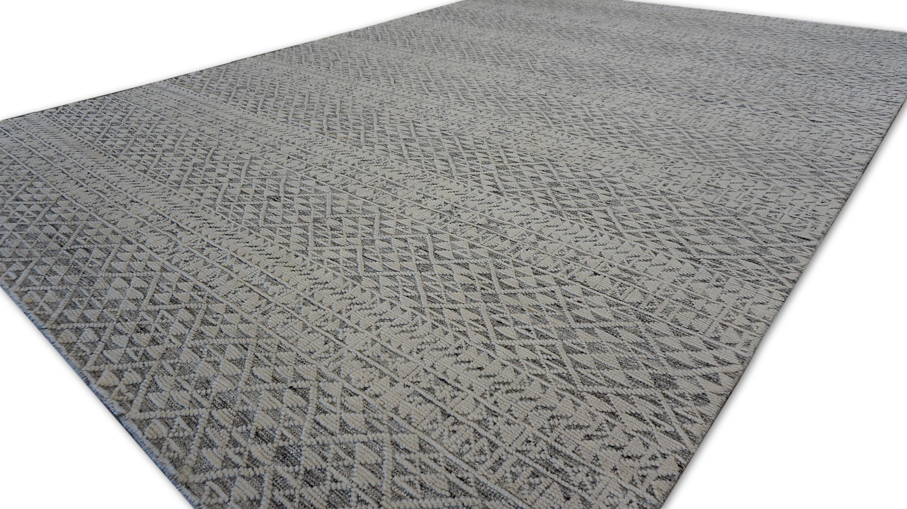 Geometrisch Grau und Elfenbein Handgeknüpfter Wollteppich 9'11''x14' im Zustand „Neu“ im Angebot in Torrance, CA