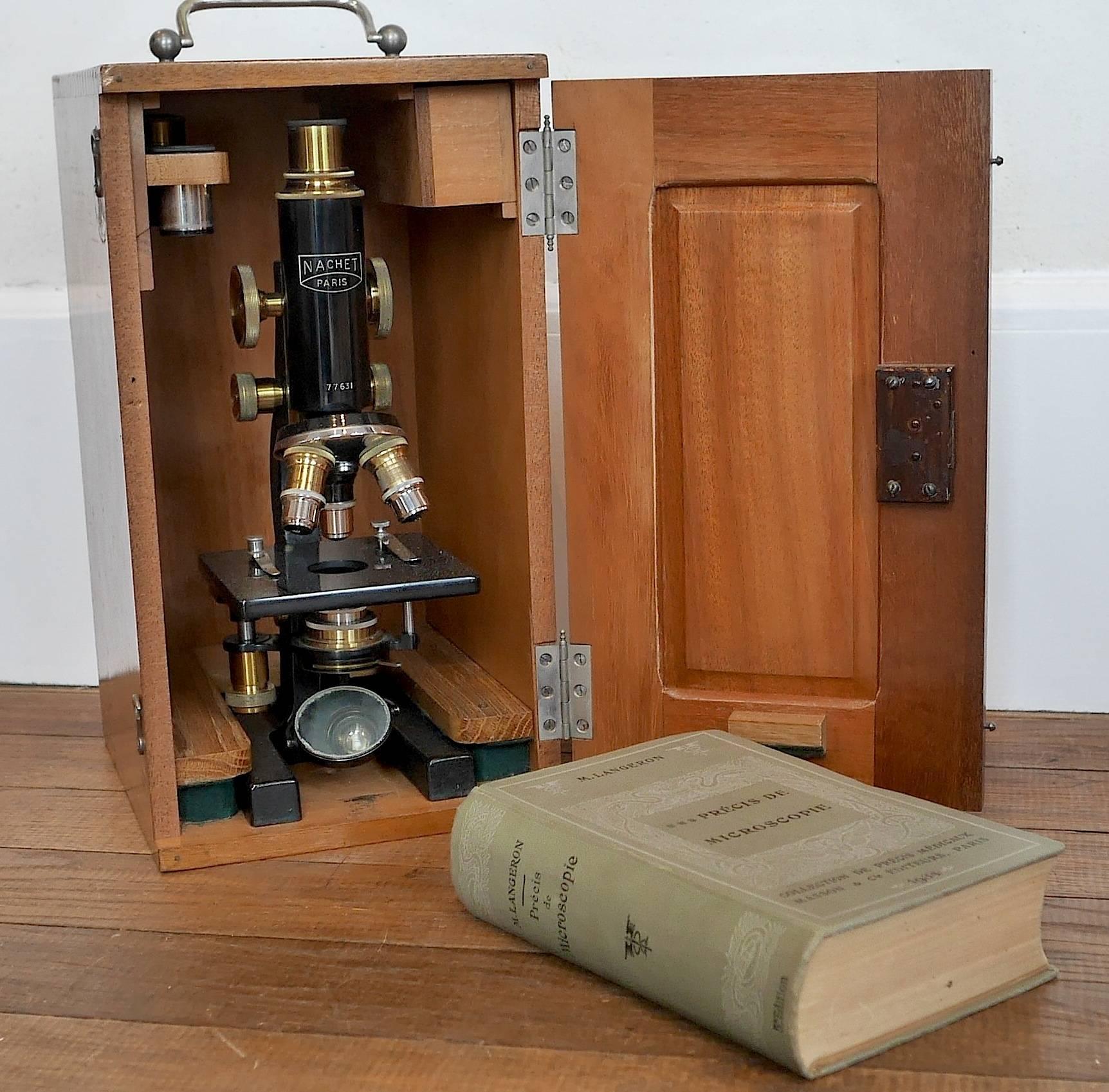 Français Microscope Nachet du 20e siècle