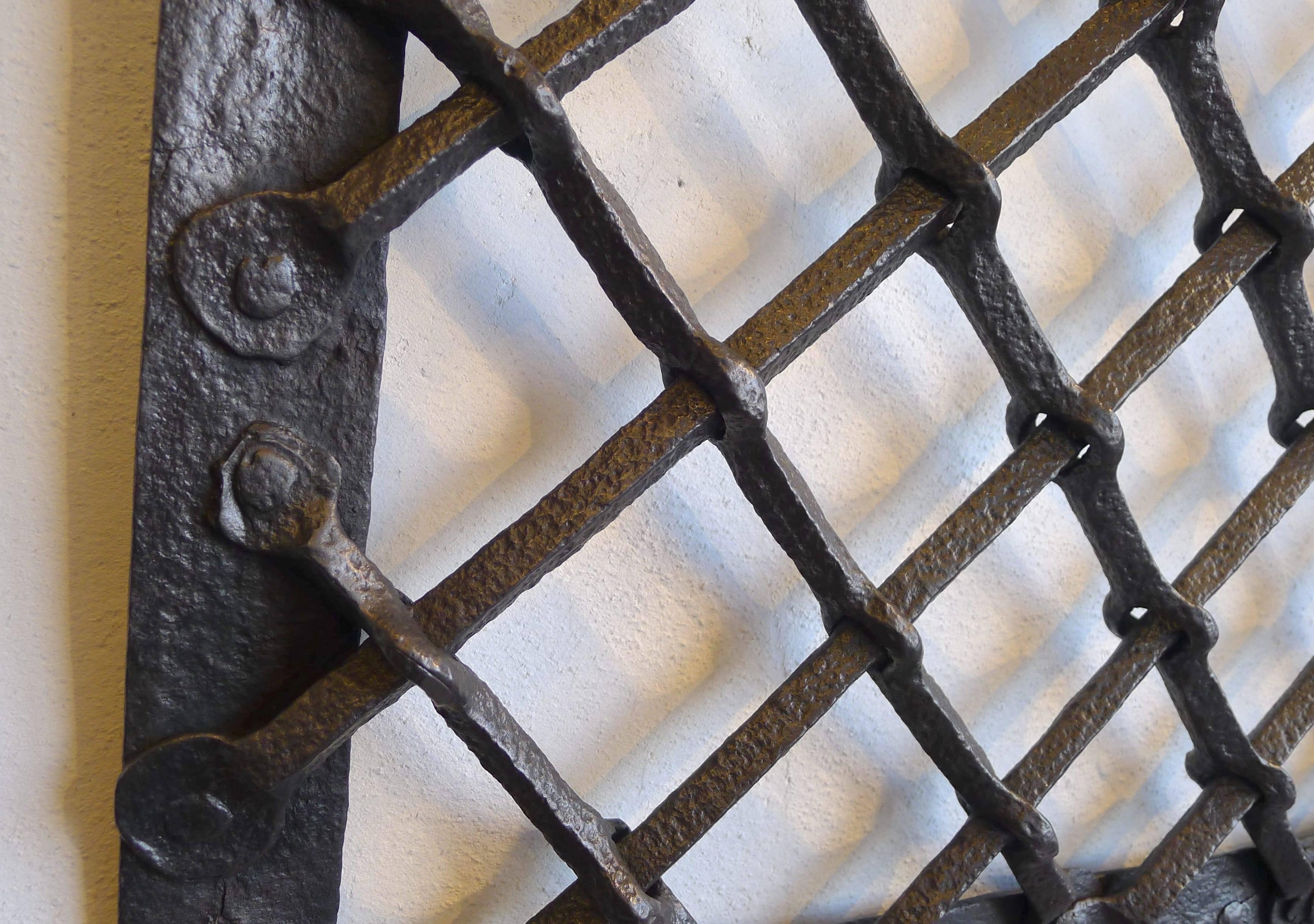 Window  Grille, 15th Century In Good Condition In Paris, FR