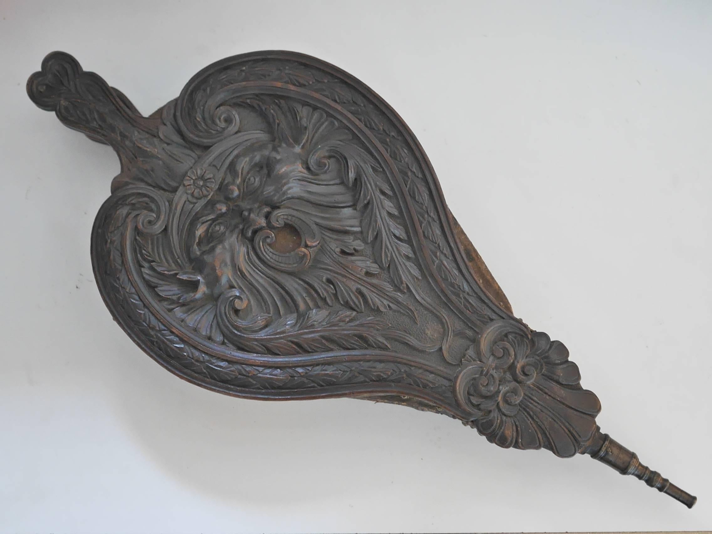 Amazingly bellows, originally from North Italy, in a perfect state of conservation, featuring a faune head ( rural, countryside divinity inspired by roman mythology, usually represented as a half-men half-goat character, that was believed to live in