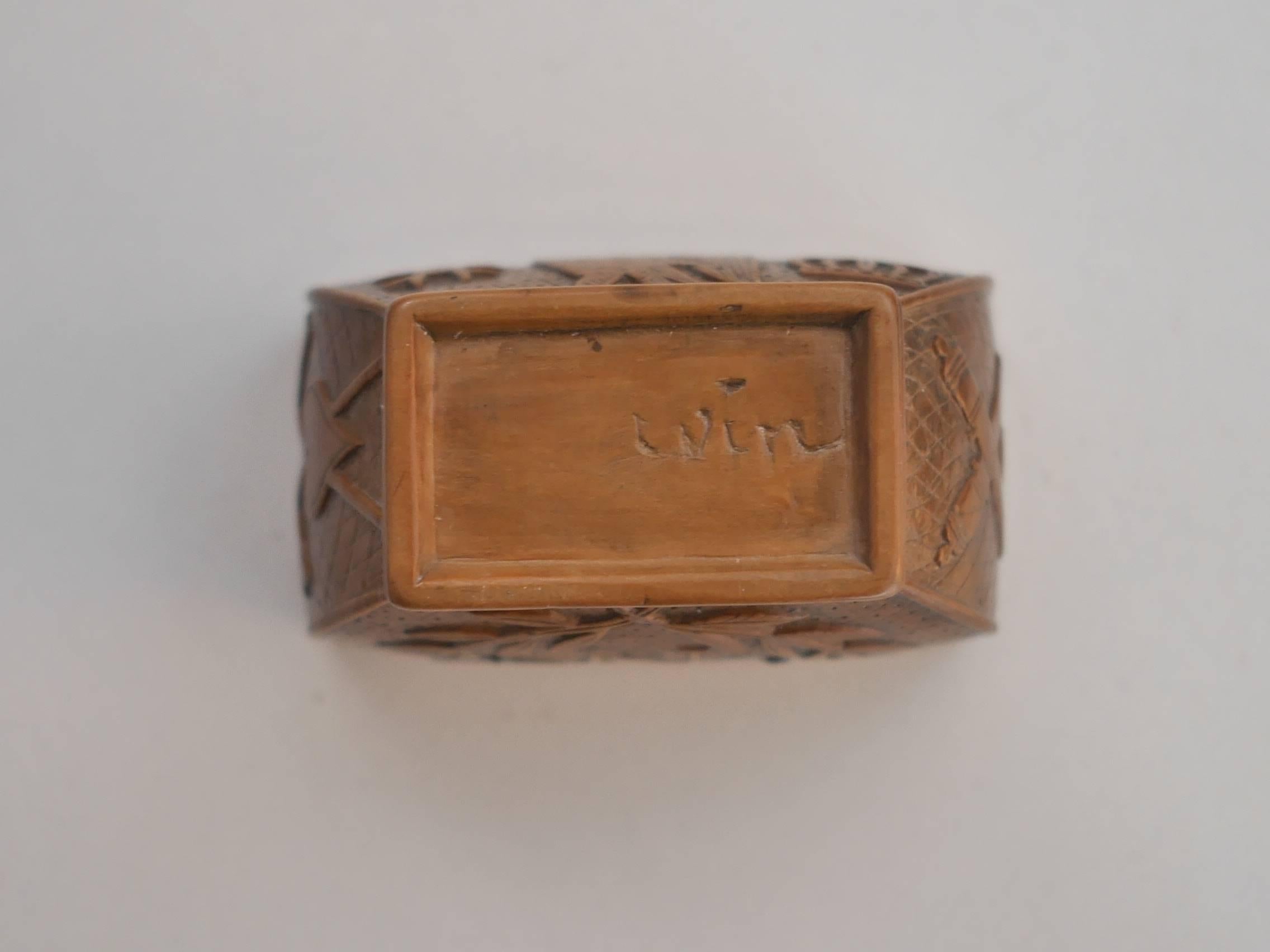 19th Century Napoleon's Coffin Snuffbox For Sale 2