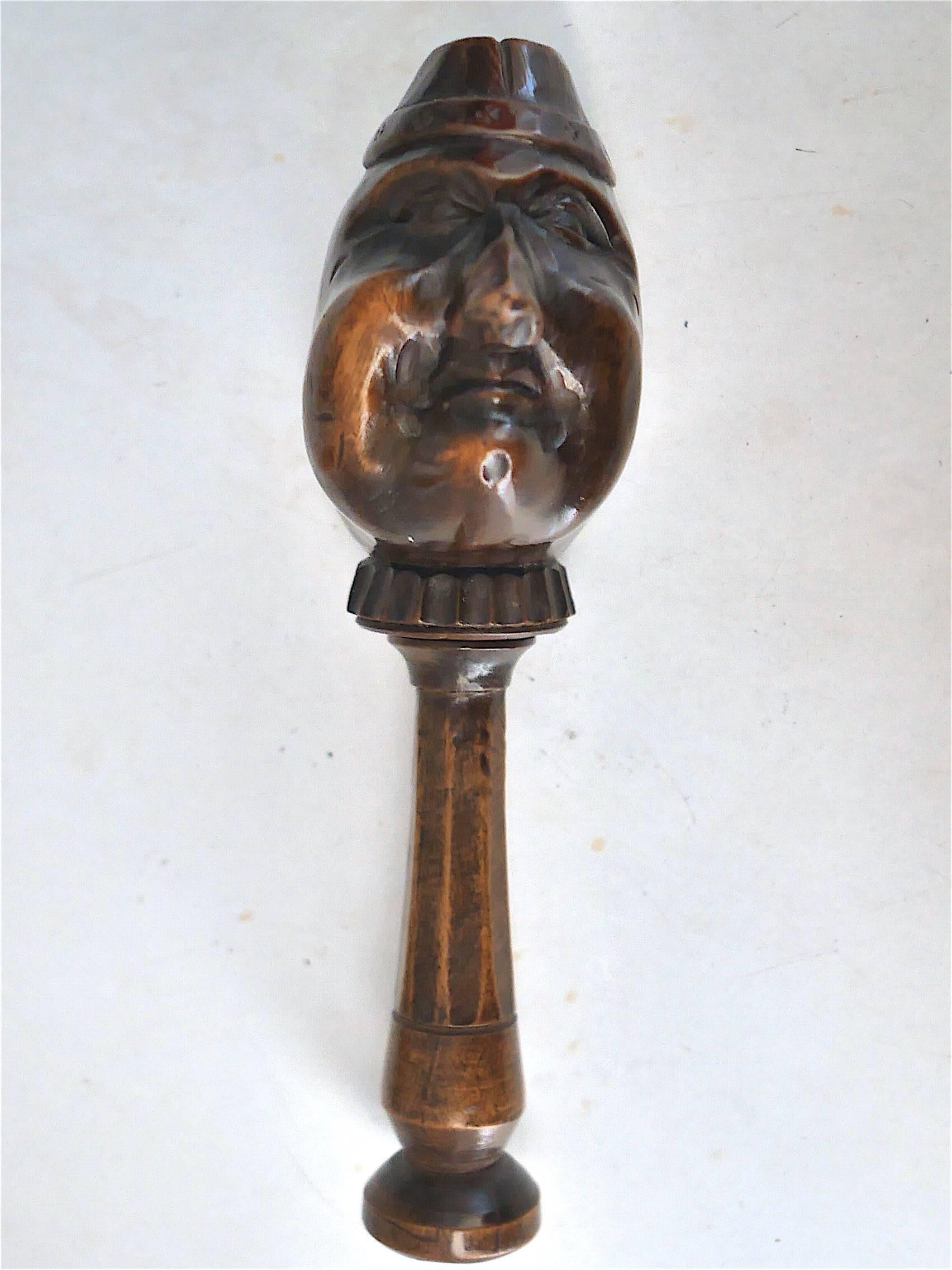 The French art of handicrafts presented us until, circa 1850 with many admirable, valuable and singular wooden carved nutcrackers. The abundance of nuts in this country drew the imagination and the demand towards nutcrackers. French carvers differ