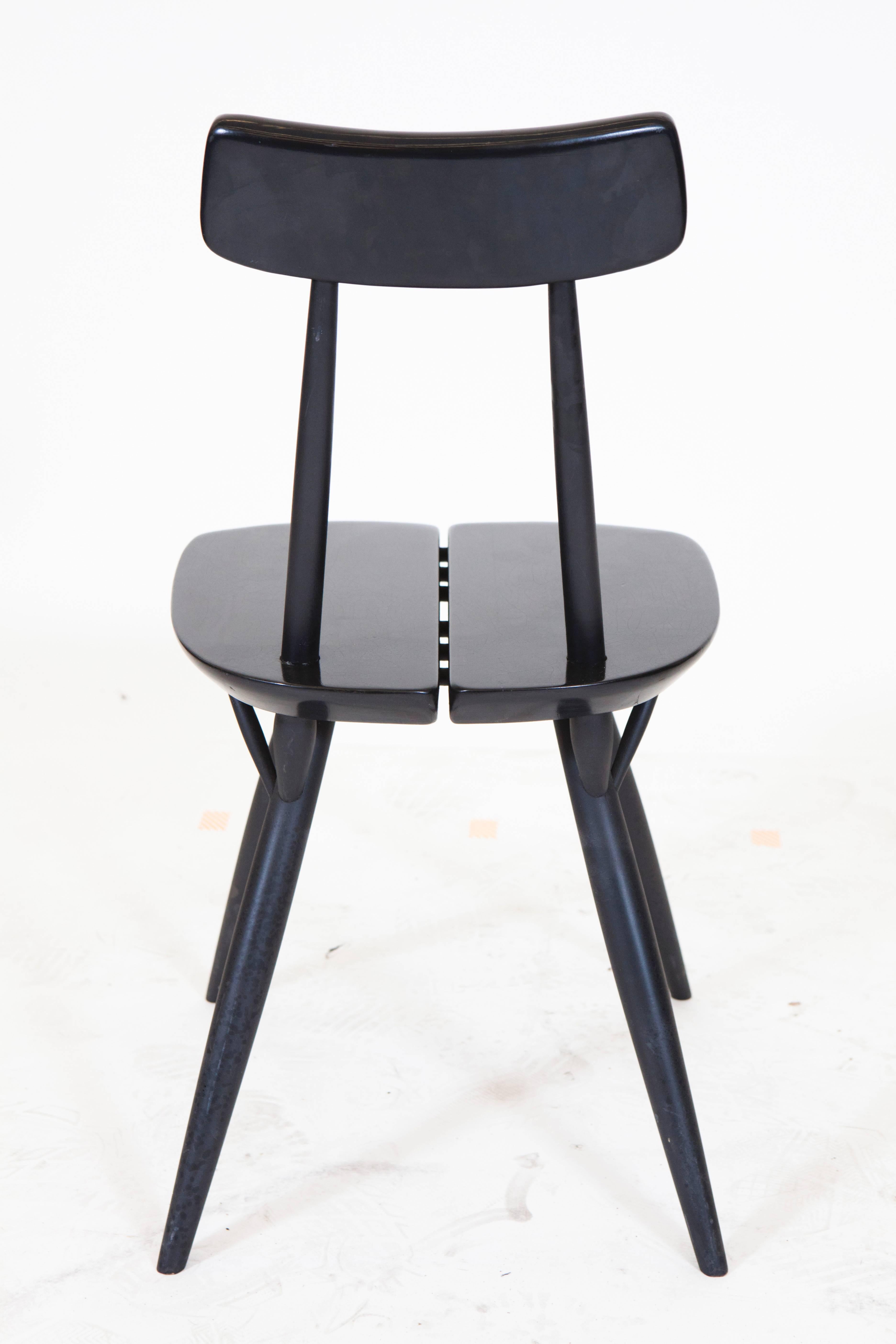 Minimalist Ilmari Taplovaara PIRKKA Table and Chairs