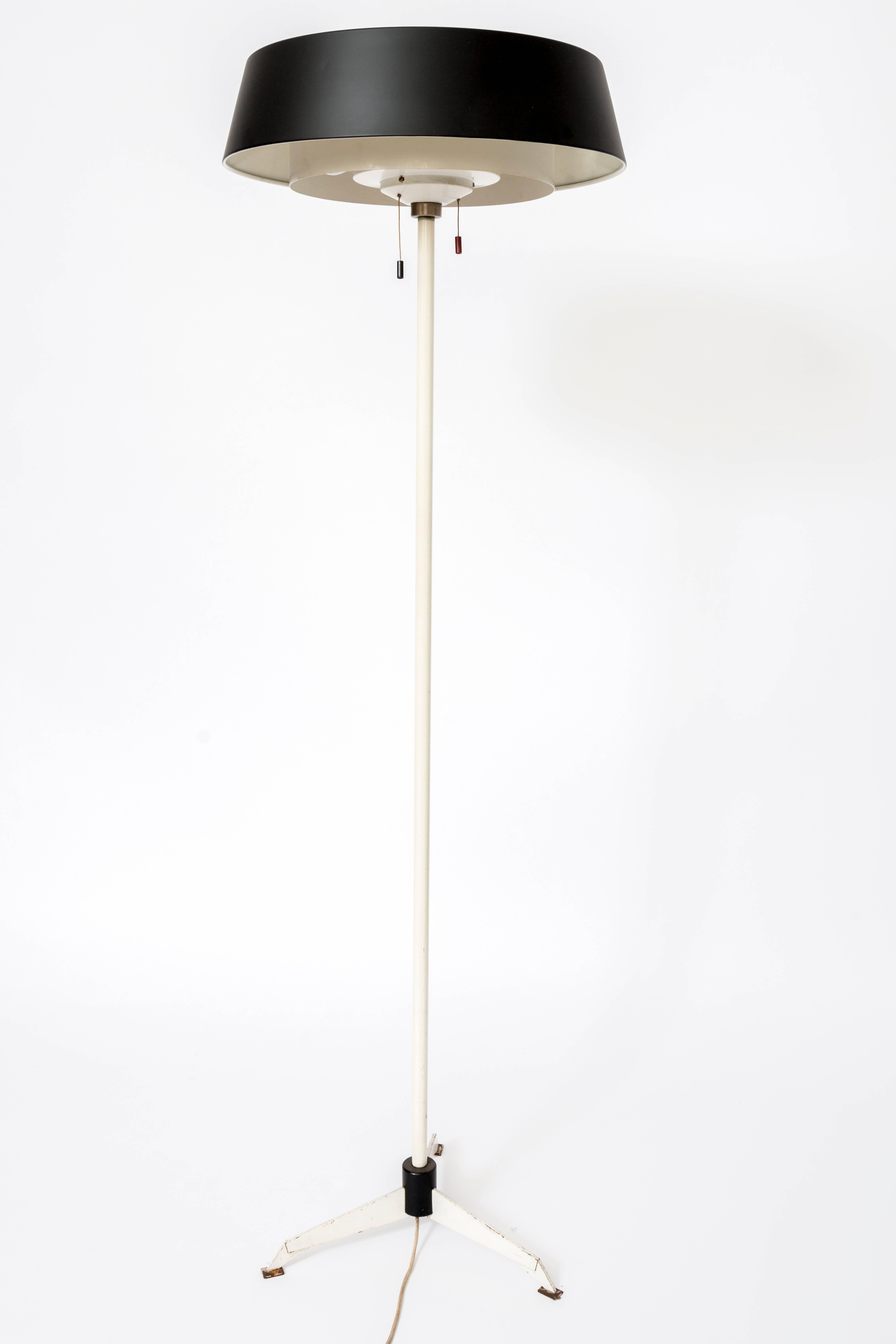 Néerlandais Lampadaire Evalux en vente