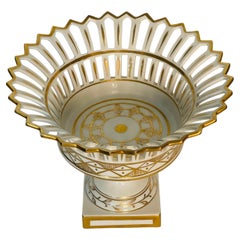 Early 19 th c Old Paris France Reticulated Porcelain Centrepiece Compote