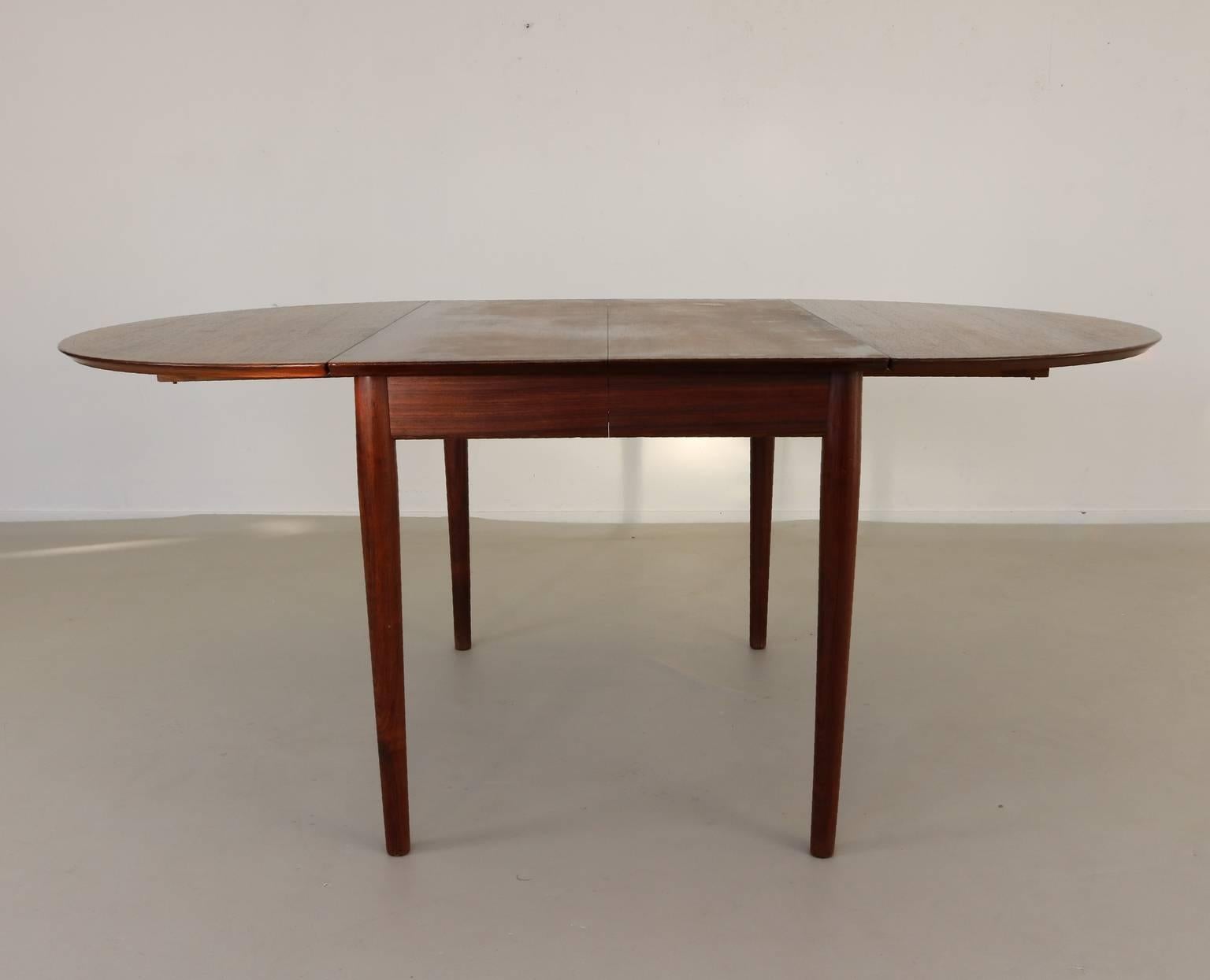 Mid-20th Century Top Design Dining Table by Arne Vodder For Sale