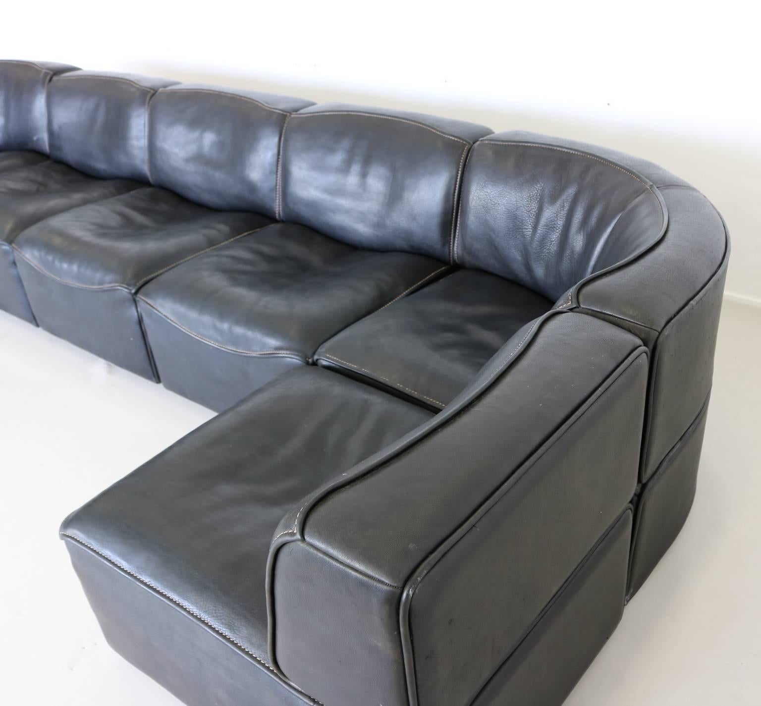 De Sede DS15 Seating Group Thick Black Neck Leather For Sale 3