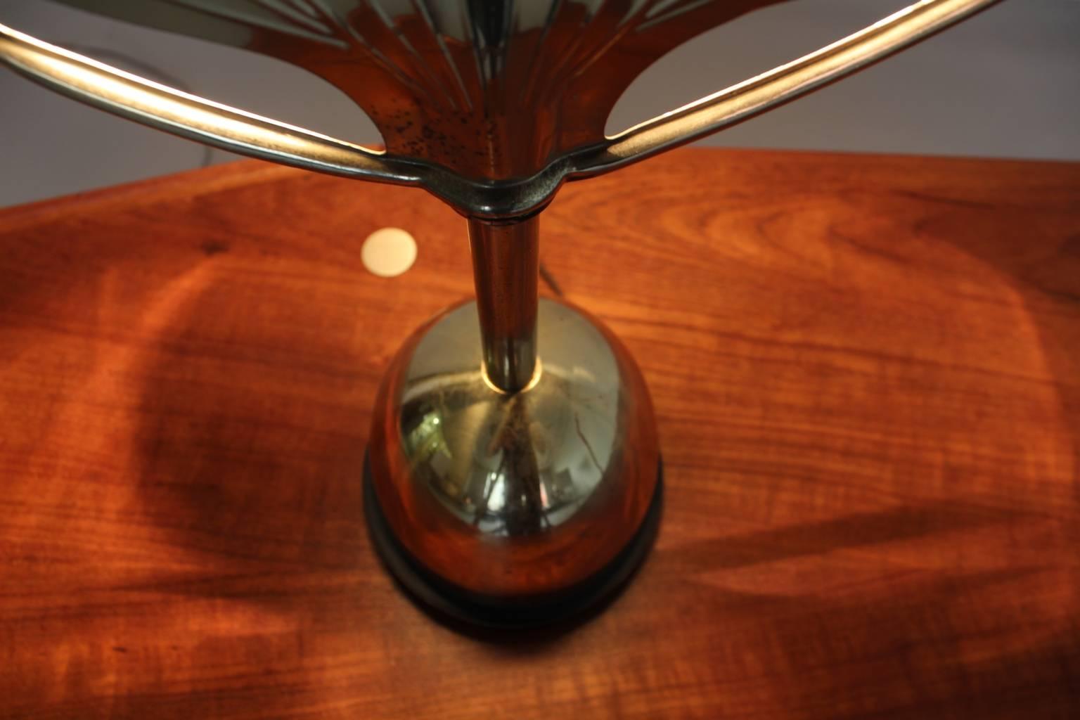 Chapman Brass Palm Table Lamp In Excellent Condition For Sale In Staphorst, NL
