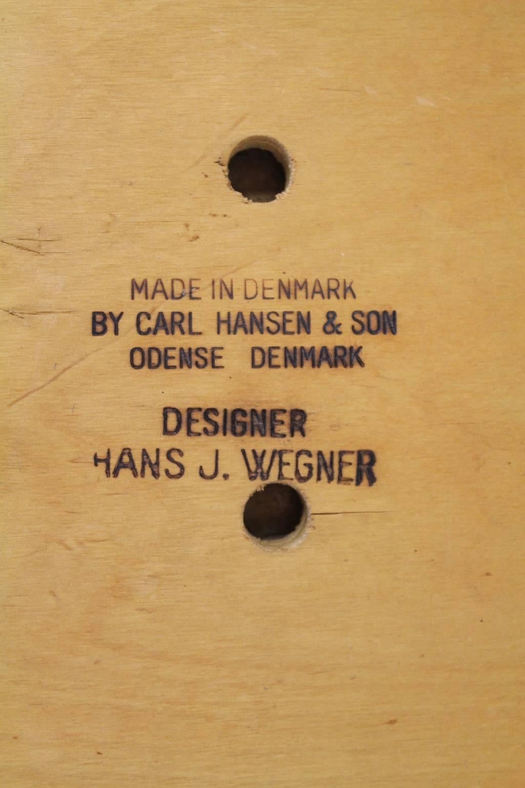 Hans Wegner CH 30 Dinner Chairs for Carl Hansen For Sale 1