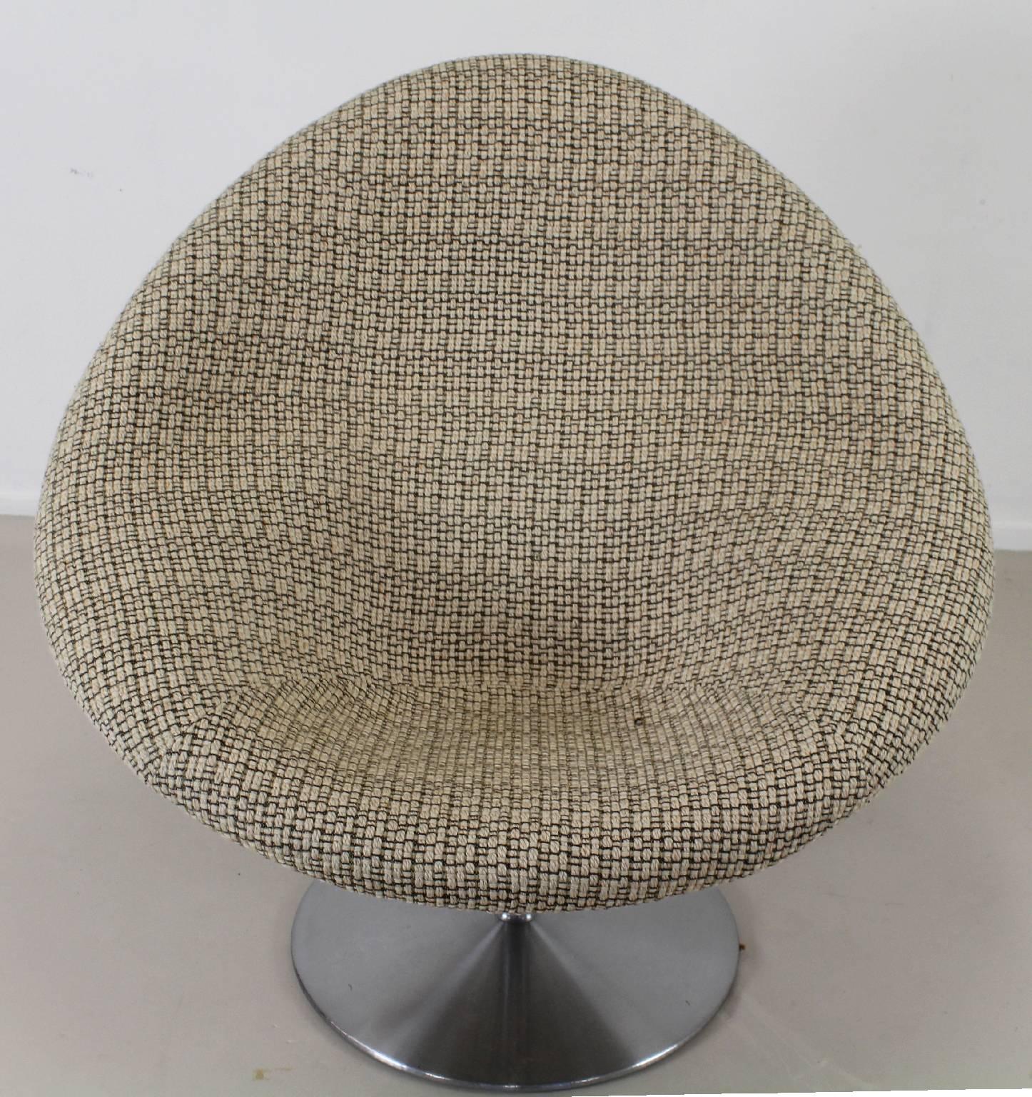 Dutch Large Globe Chair by Pierre Paulin with Mushroom Footstool