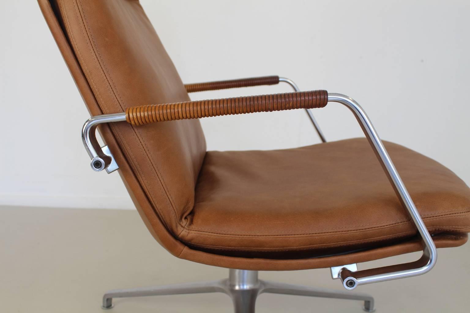 Executive lounge desk chair by Kastholm and Fabricius FK86 In Excellent Condition For Sale In Staphorst, NL