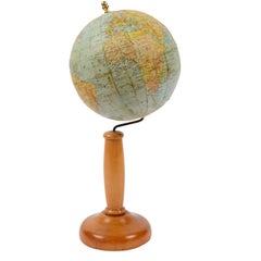 Terrestrial Globe Herausgegeben von G. Thomas Éditeur Paris in den 1930er Jahren