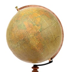 Terrestrial globe edited in the 1930s by Vallardi