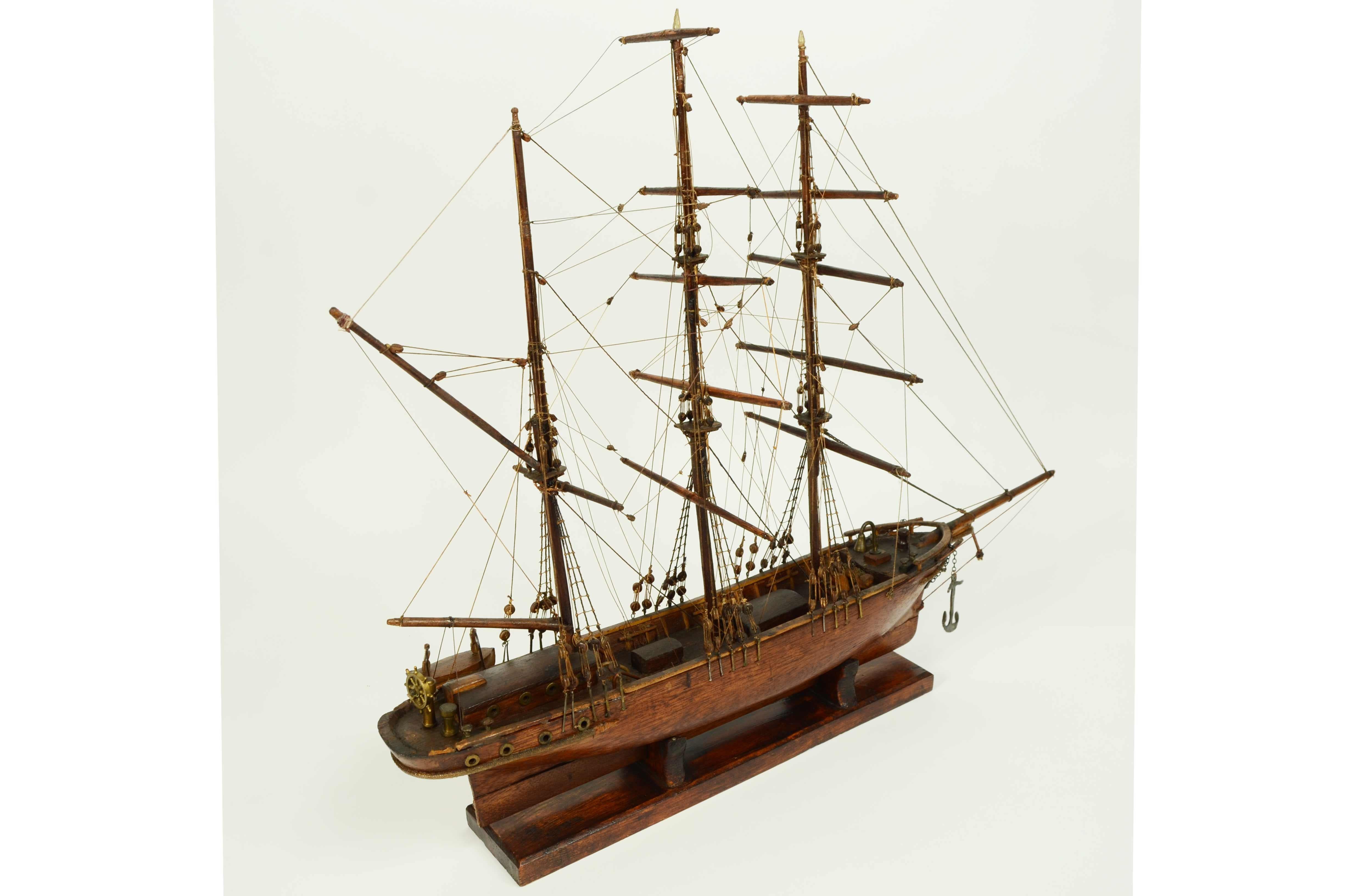 Wood Modellino in scala di un Brigantino a palo a tre alberi Liguria Italia fine '800 For Sale