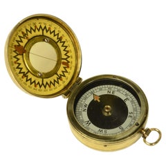 Reisekompass aus Messing, um 1920, signiert mit „The Magnapole“