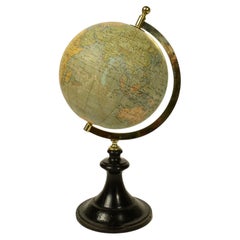 Globo terrestre edito nella seconda metà del XIX dal geografo Charles Périgot