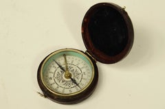 Small Victorian-era traveler's pocket compass