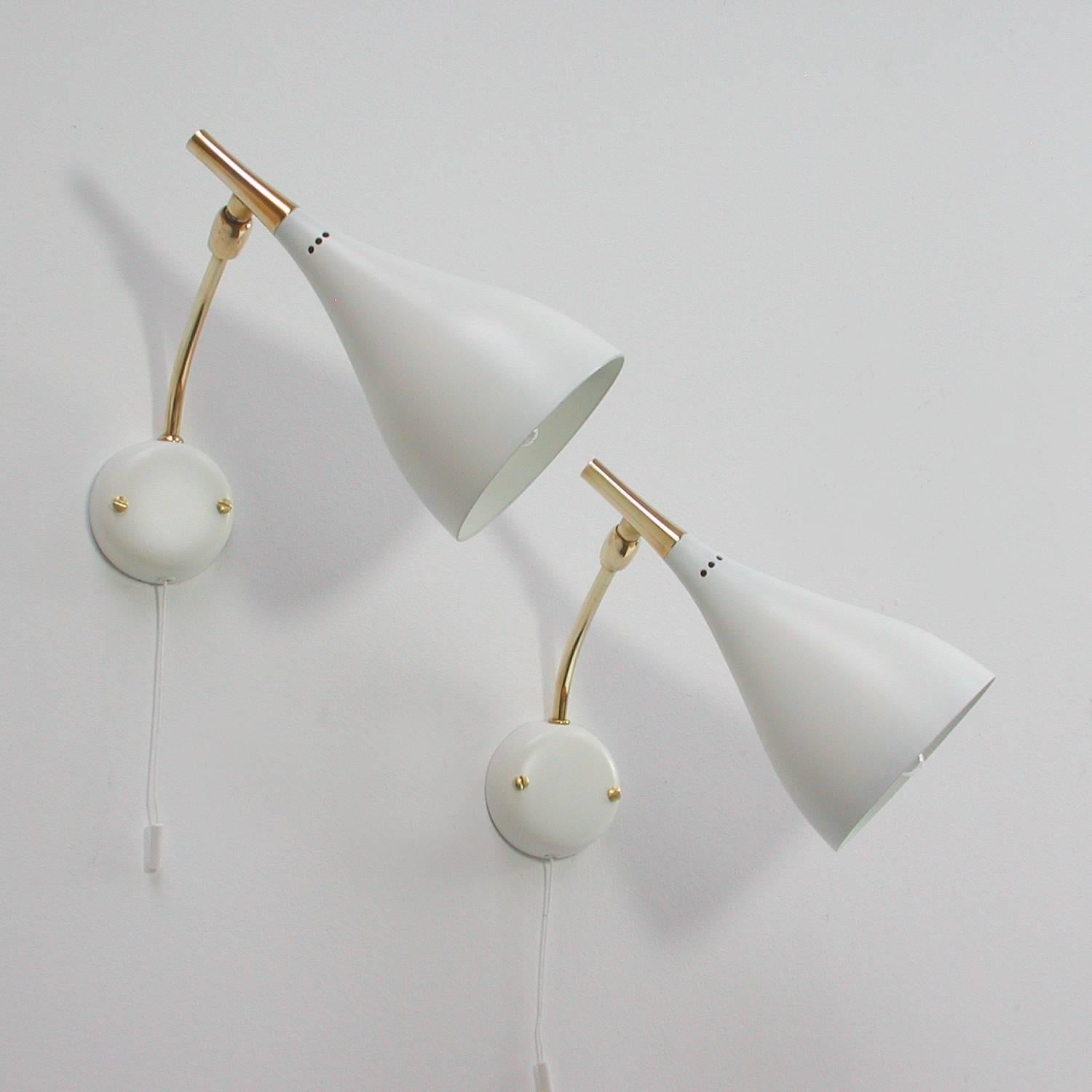 Lacquered Mid-Century Italian Adjustable Sconces, Wall Lights, 1950s
