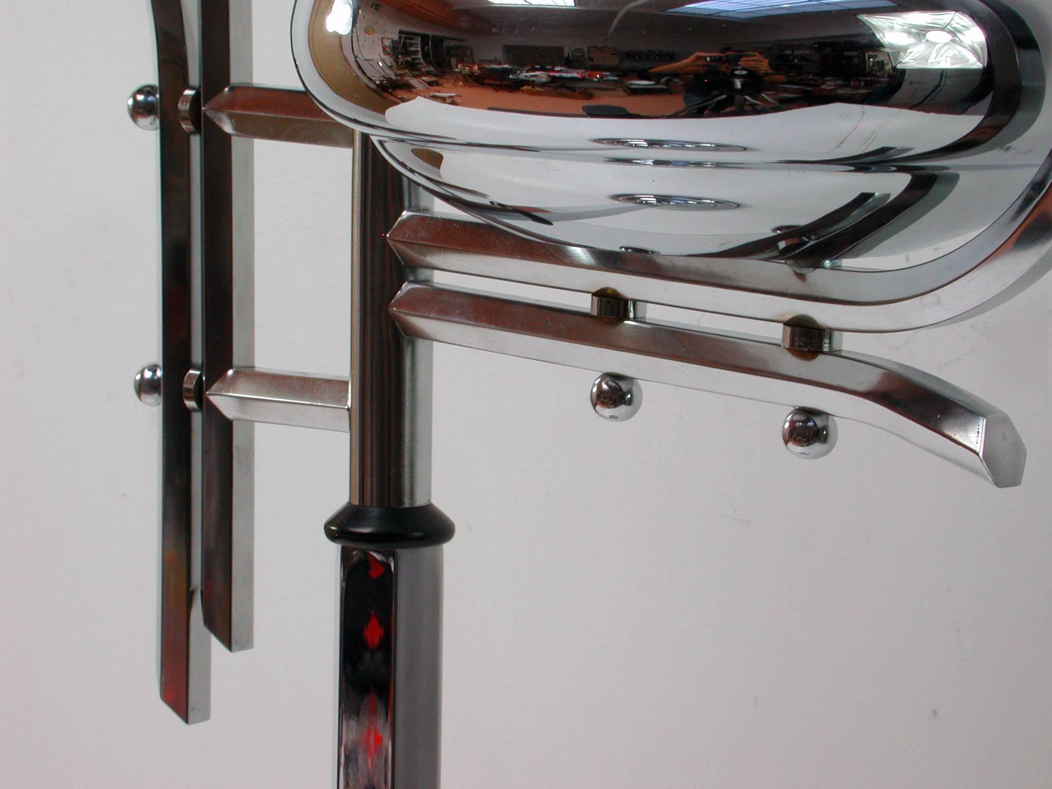 French Art Deco Chrome Bakelite Smokers Stand Floor Ashtray, 1930s In Excellent Condition In NUEMBRECHT, NRW