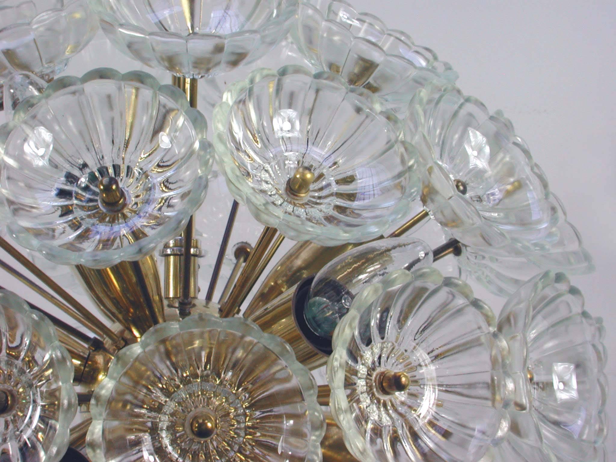 Mid-Century moderno Lampadario tedesco Sputnik Dandelion a dodici luci degli anni '60 in vendita