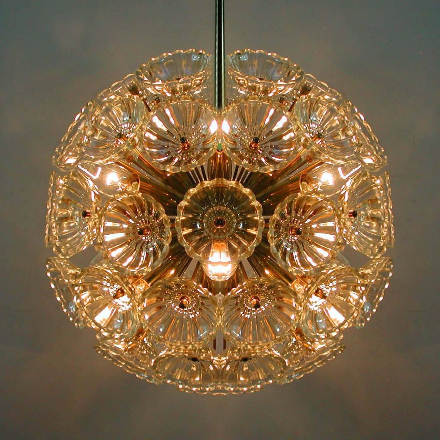 Lampadario tedesco Sputnik Dandelion a dodici luci degli anni '60 in vendita 1