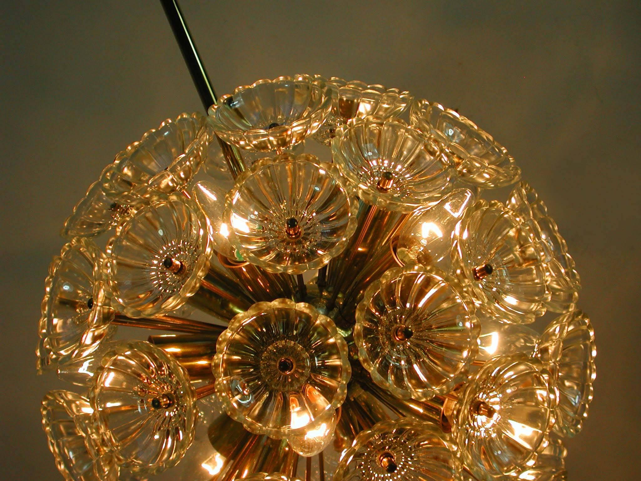 Lampadario tedesco Sputnik Dandelion a dodici luci degli anni '60 in vendita 3