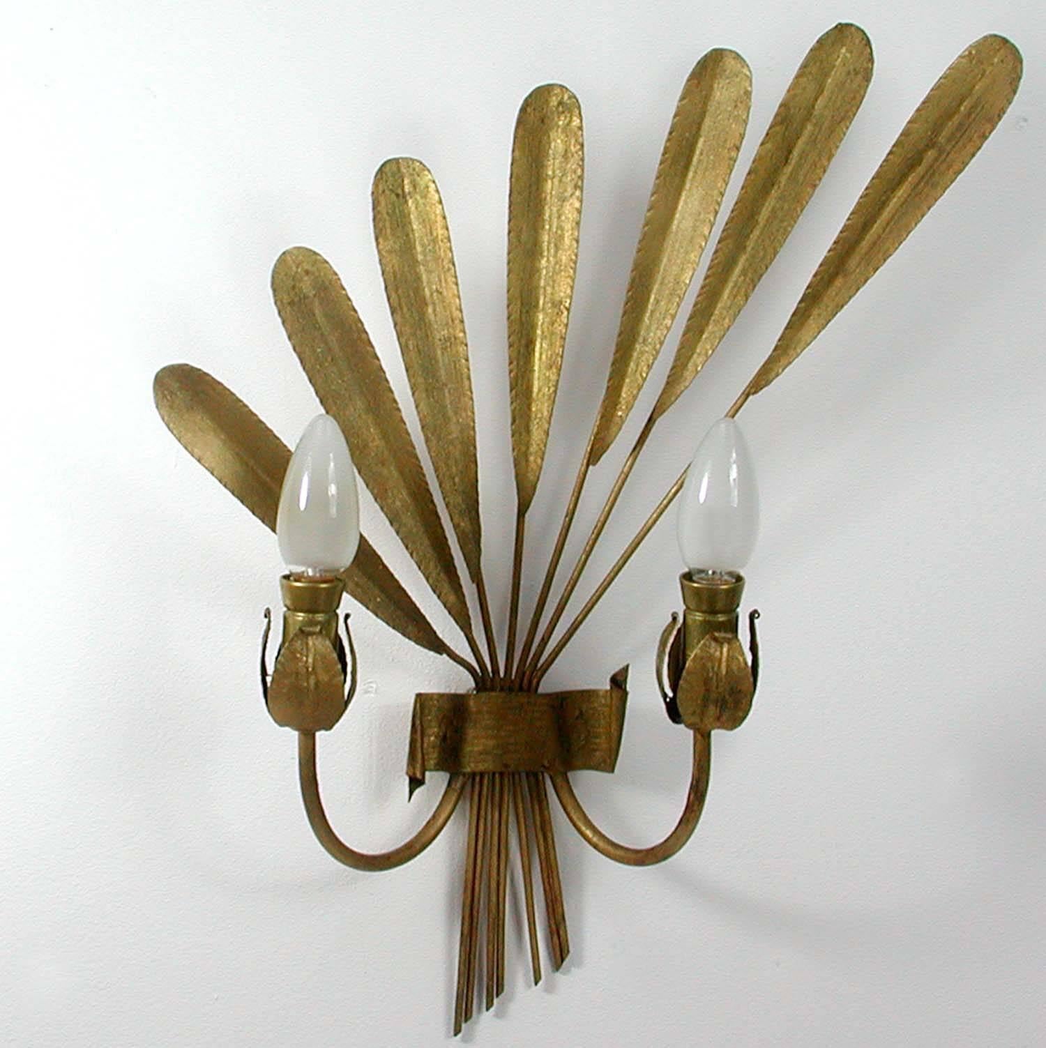 Mid-20th Century Mid-Century Spanish Gilt Sconce, 1950s For Sale