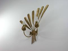 Lámpara española dorada de mediados de siglo, años 50