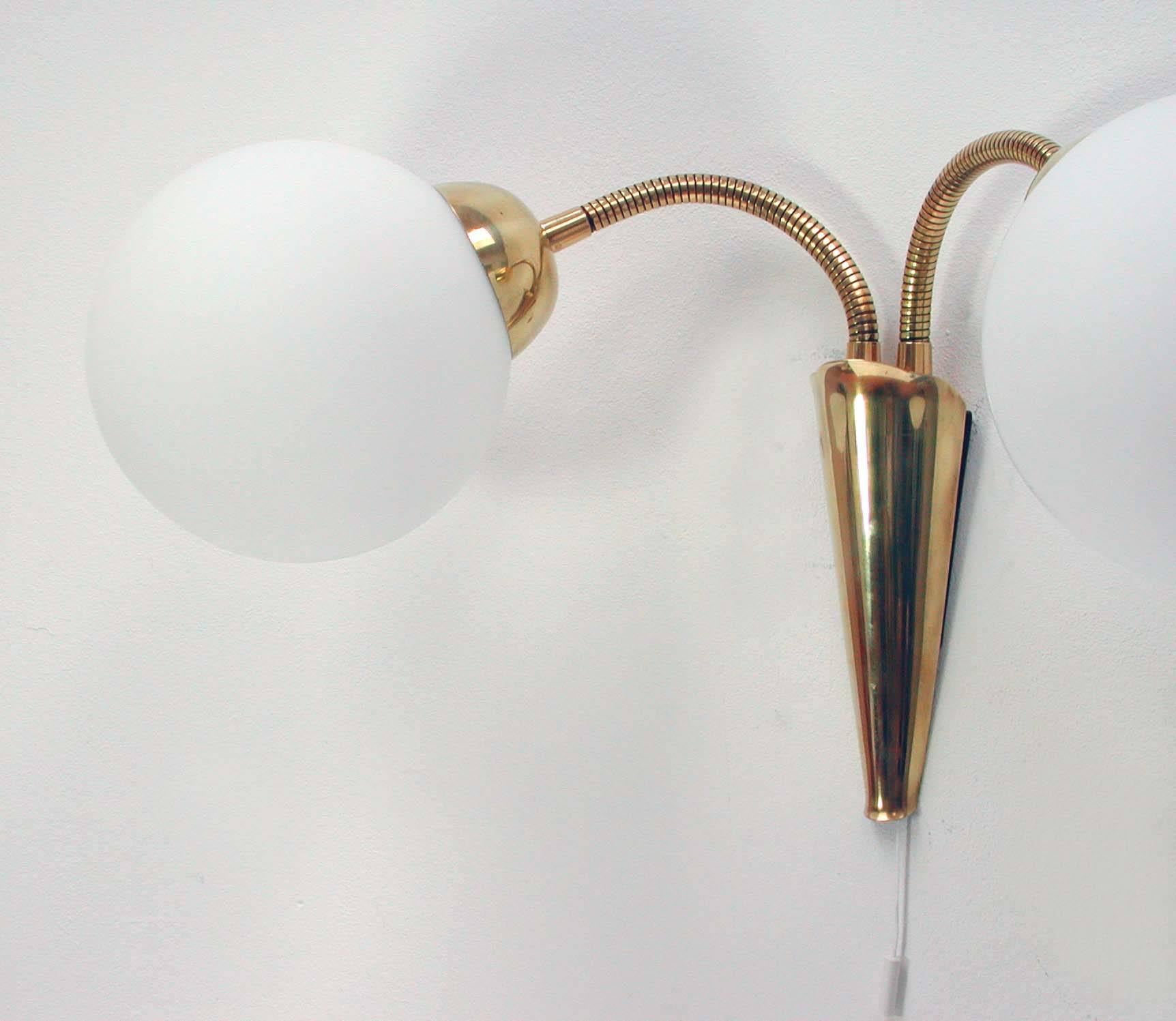 Midcentury Italian Double-Gooseneck Brass and Opal Glass Sconce, 1950s For Sale 3
