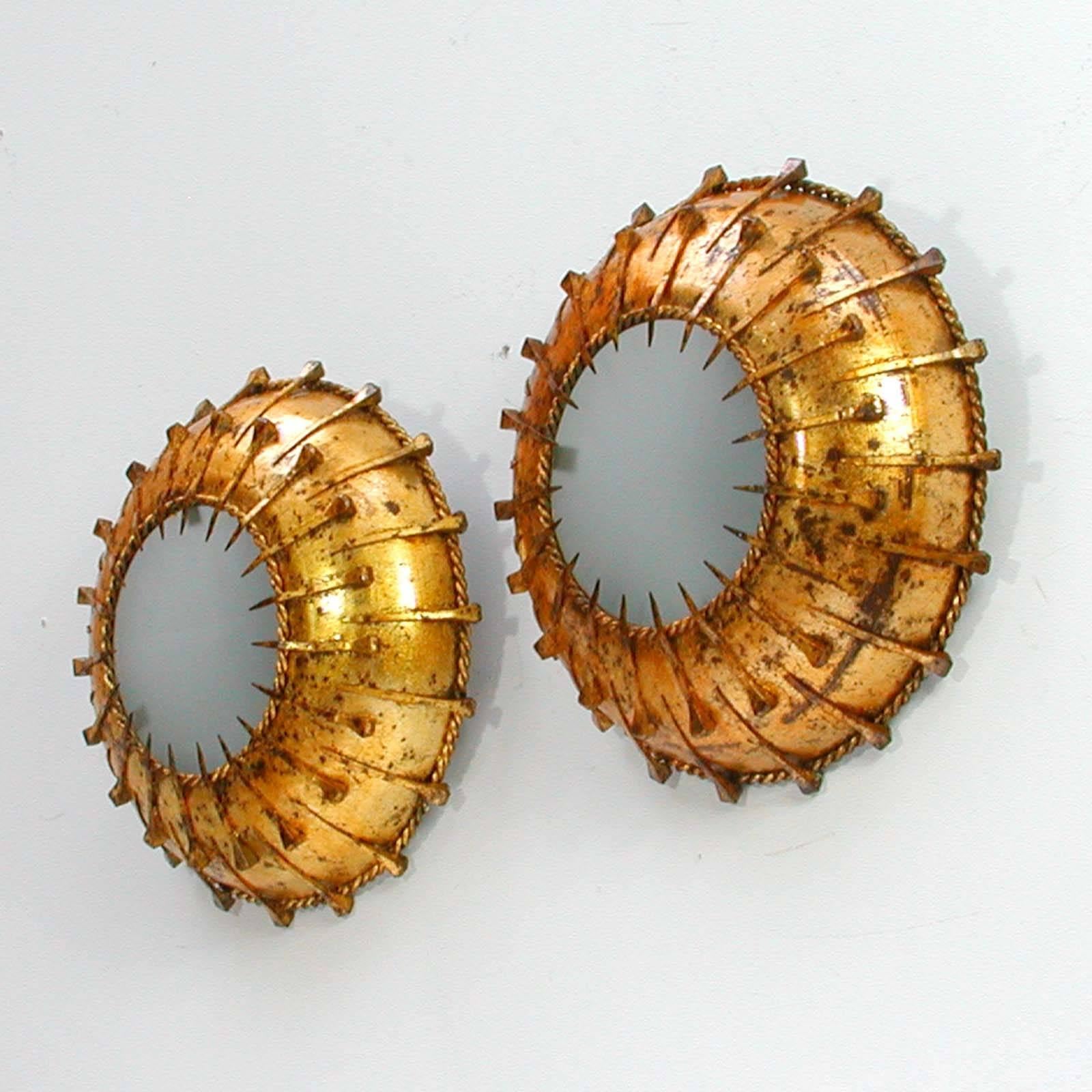 Pair of Midcentury Spanish Gilt Scones or Flush Mounts, 1950s (Moderne der Mitte des Jahrhunderts)