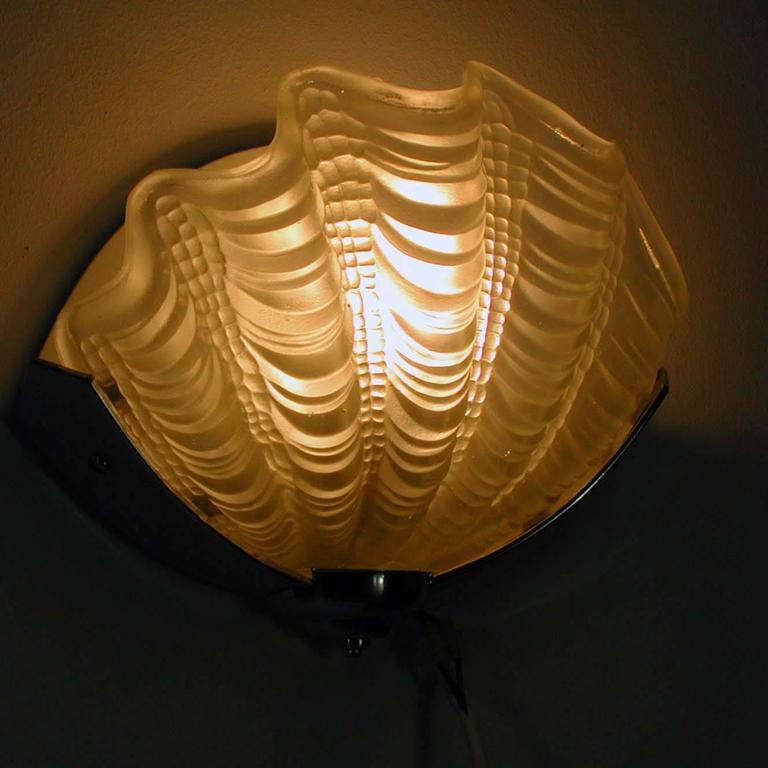 1920s Art Deco French Chrome and Glass Wall Light Sconce For Sale at 1stdibs