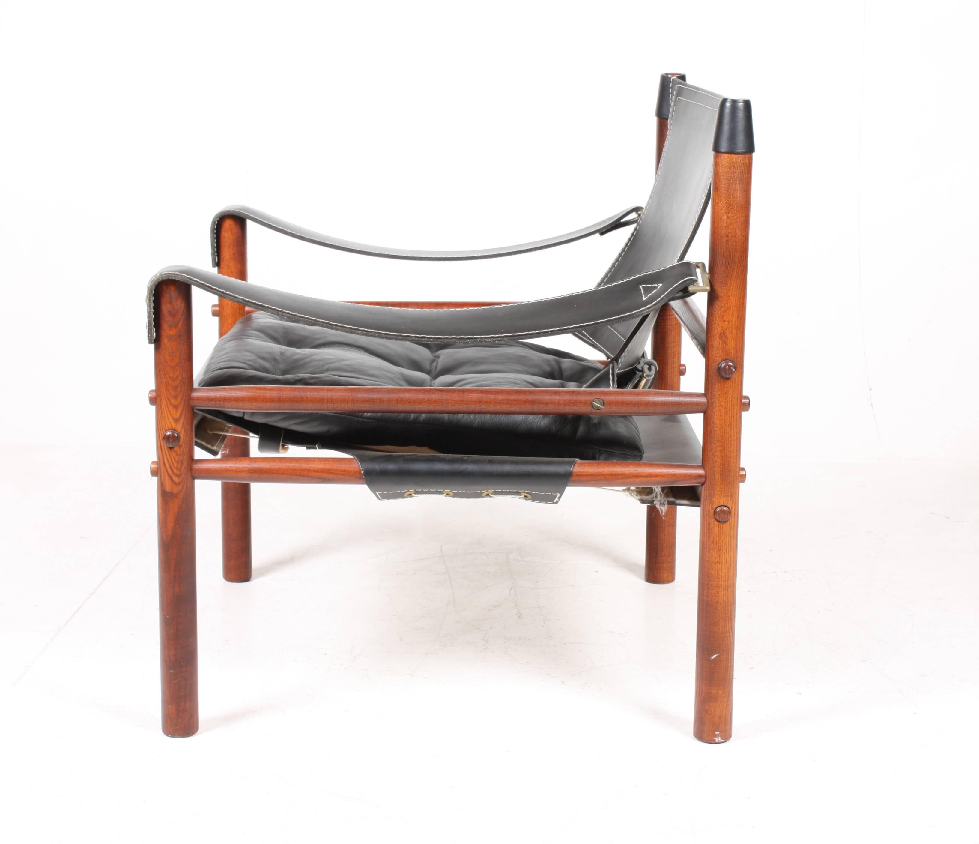 Scandinavian Modern Pair of Scirocco Chairs