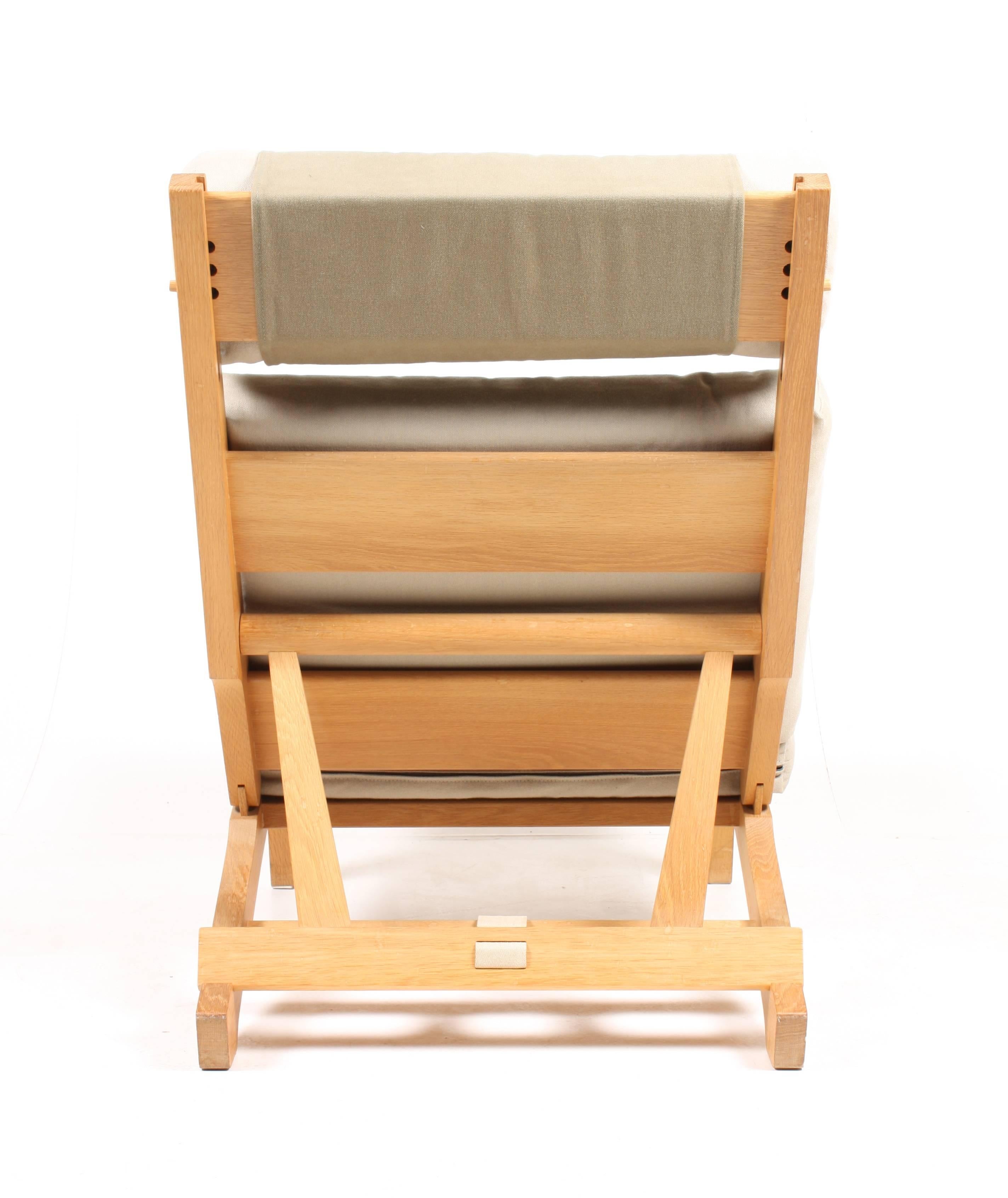 Danish Pair of AP71 Folding Chairs by Wegner