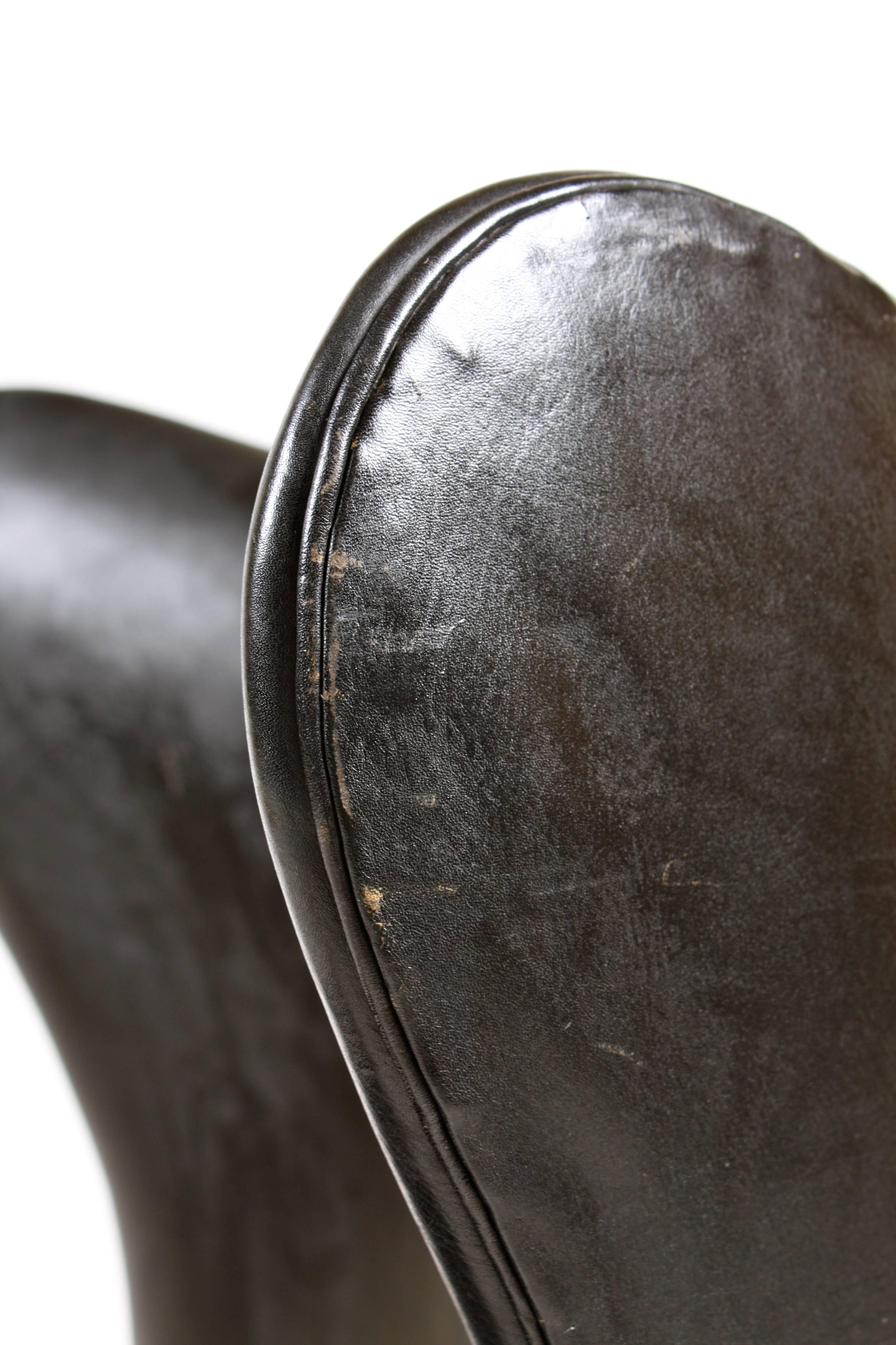Mid-20th Century Perfect Black Egg Chair