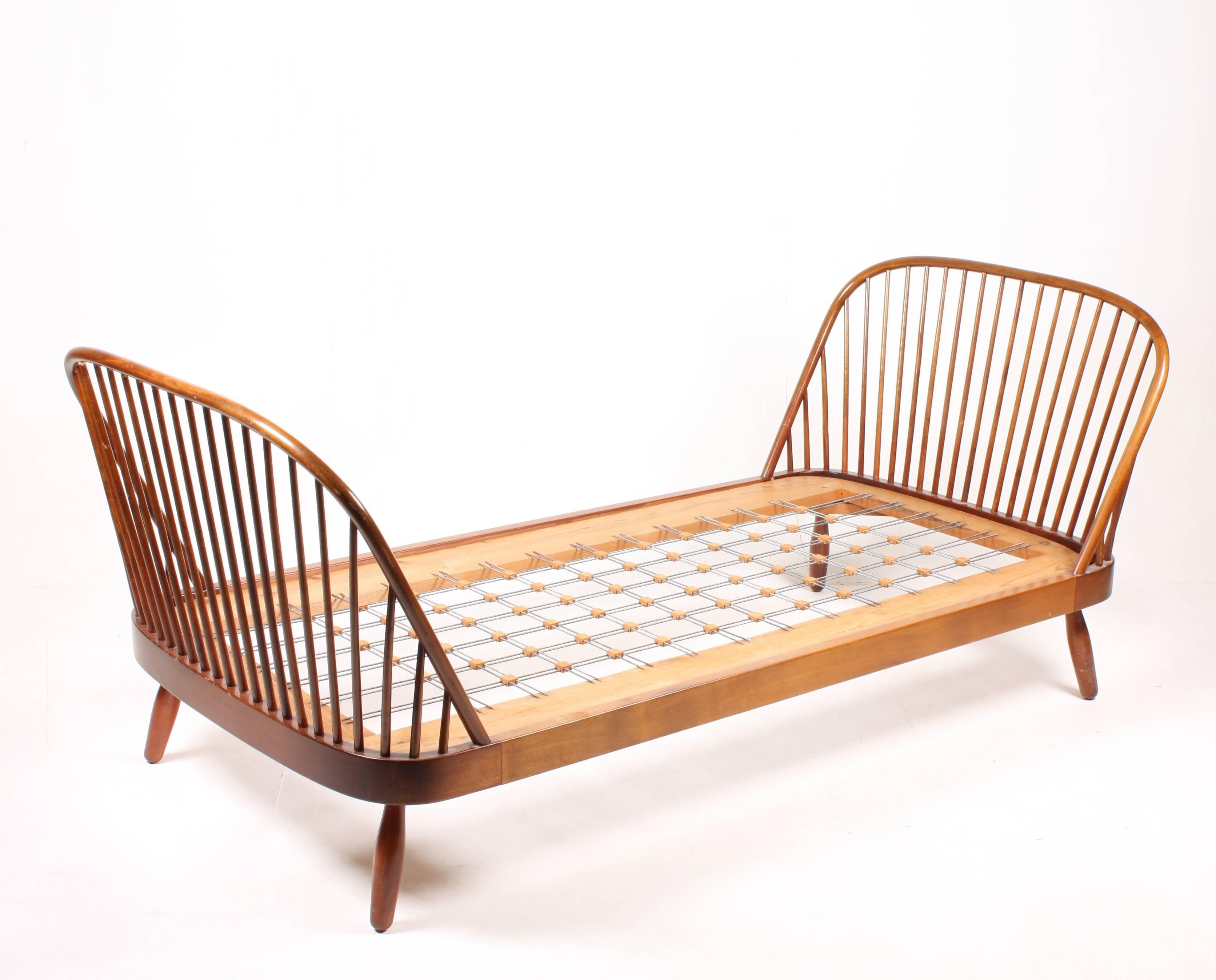 Scandinavian Modern Daybed by Frode Holm