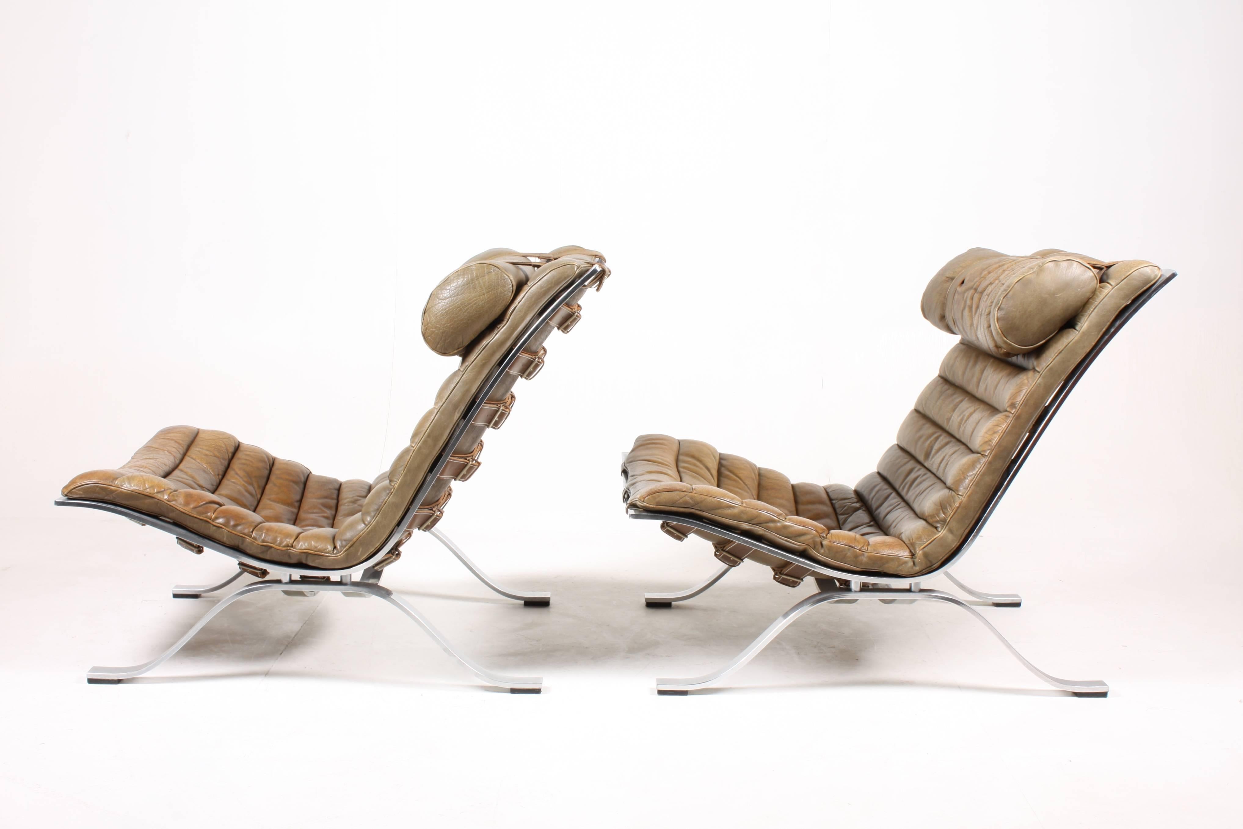 Swedish Pair of Ari Lounge Chairs