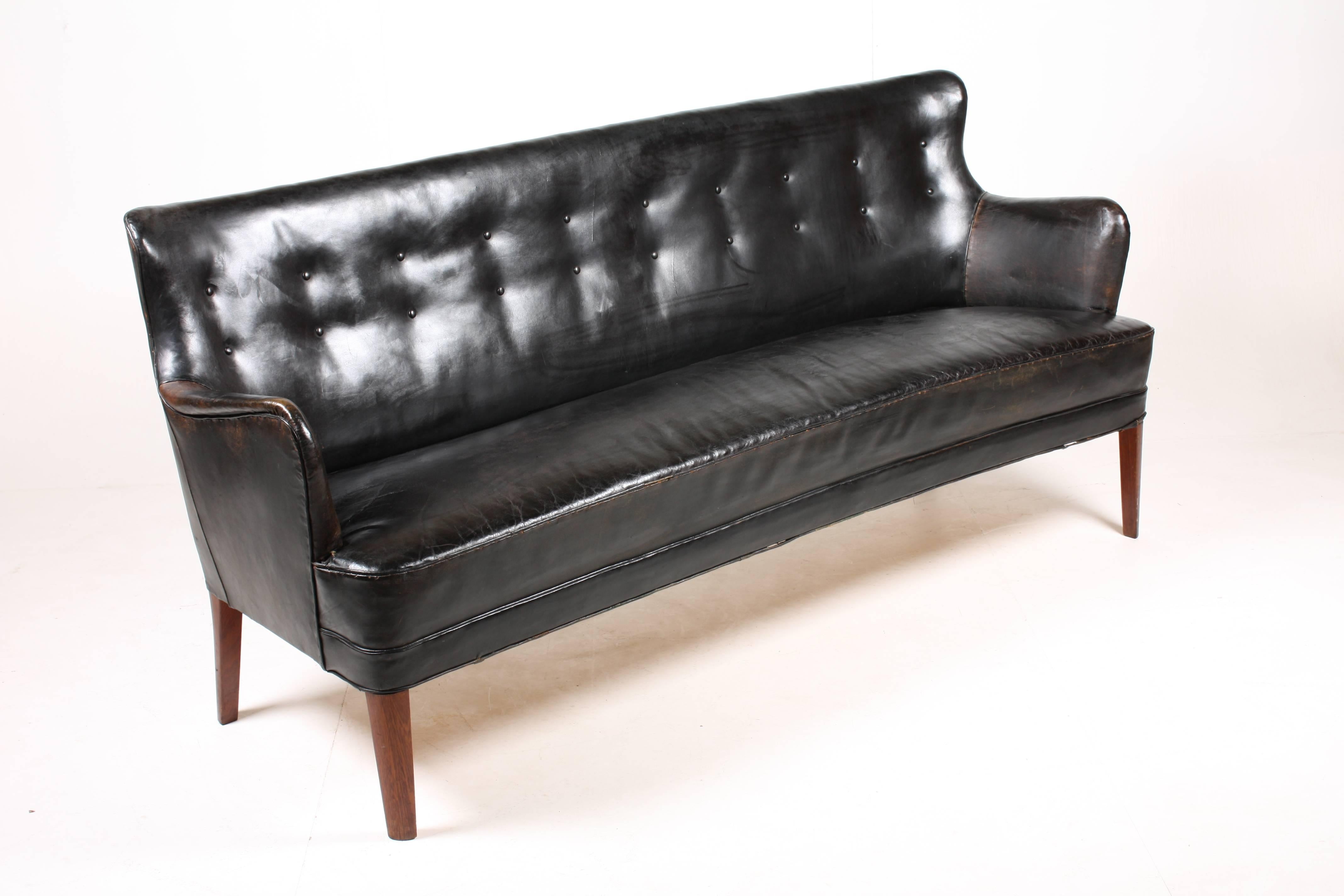 Sofa in Patinated Leather by Peter Hvidt In Good Condition In Lejre, DK