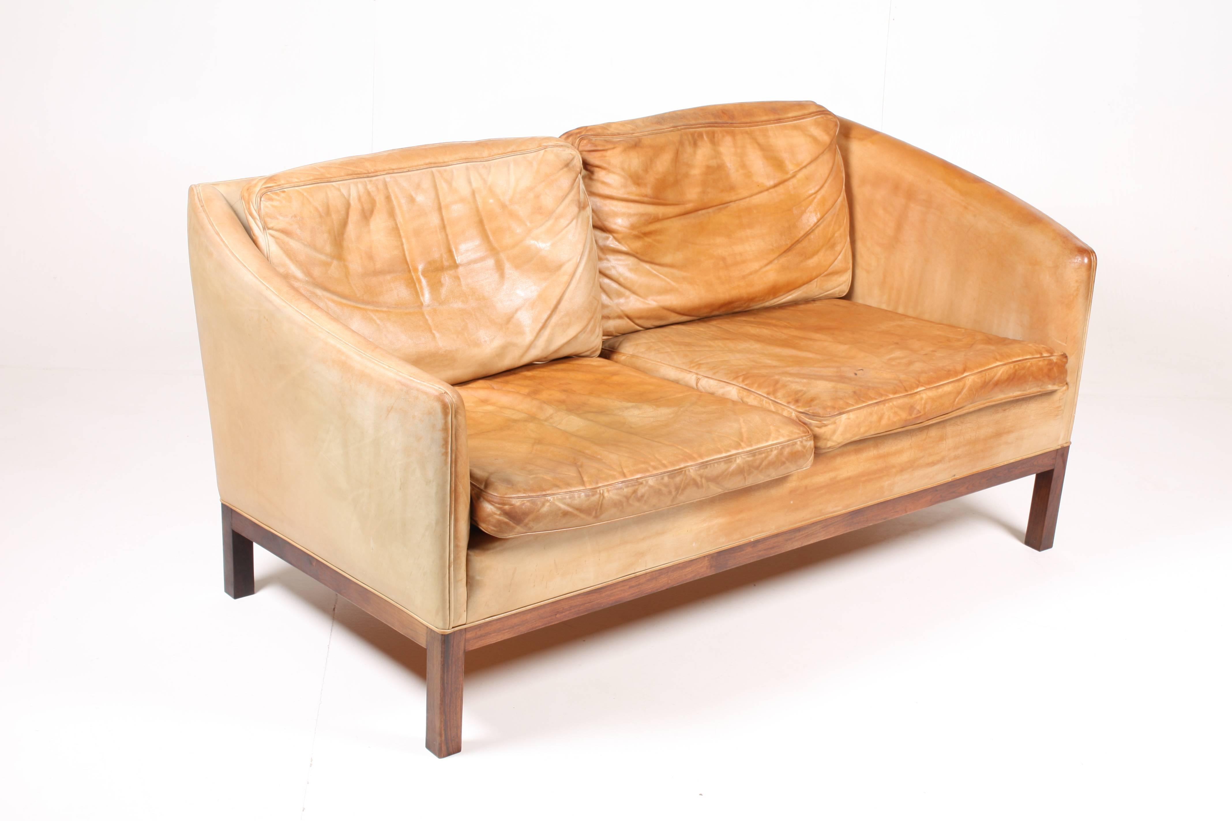 Sofa in Patinated Leather by Illum Wikkelsø In Good Condition In Lejre, DK